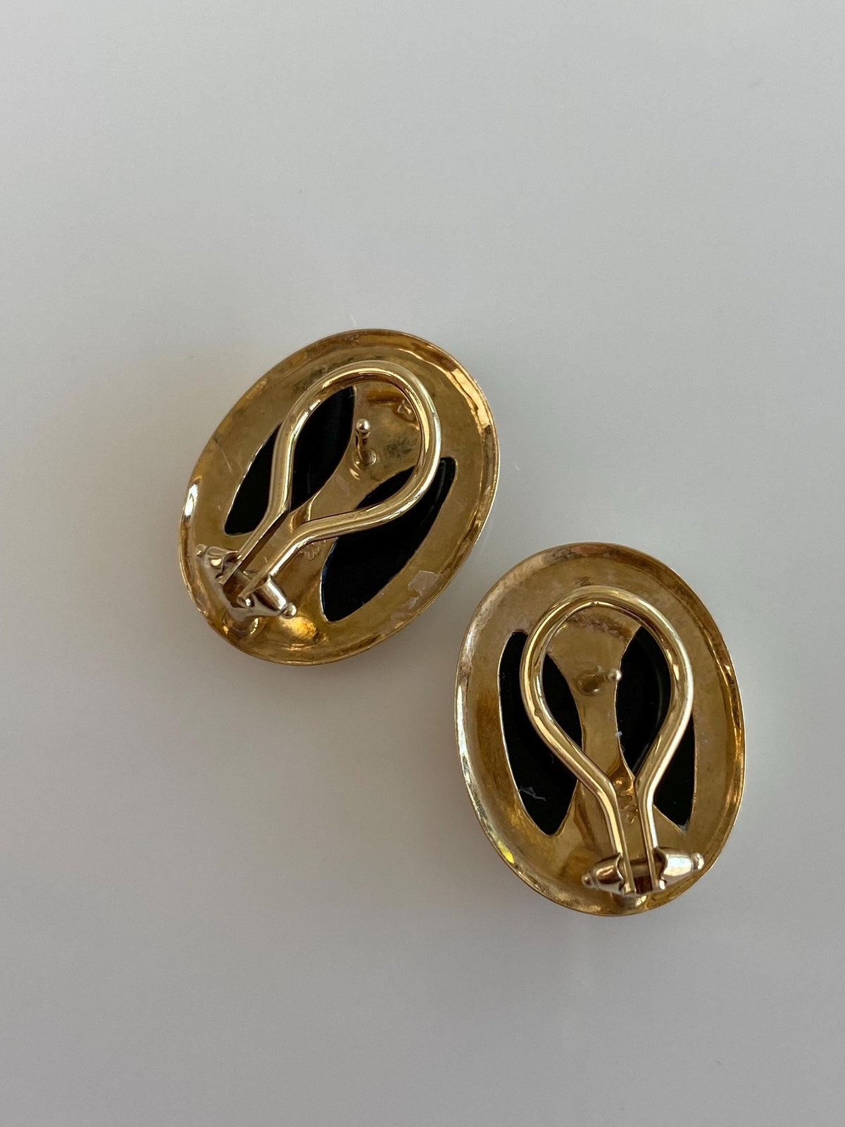 Vintage Solid 14k Yellow Gold Horse Cameo Drop Earrings