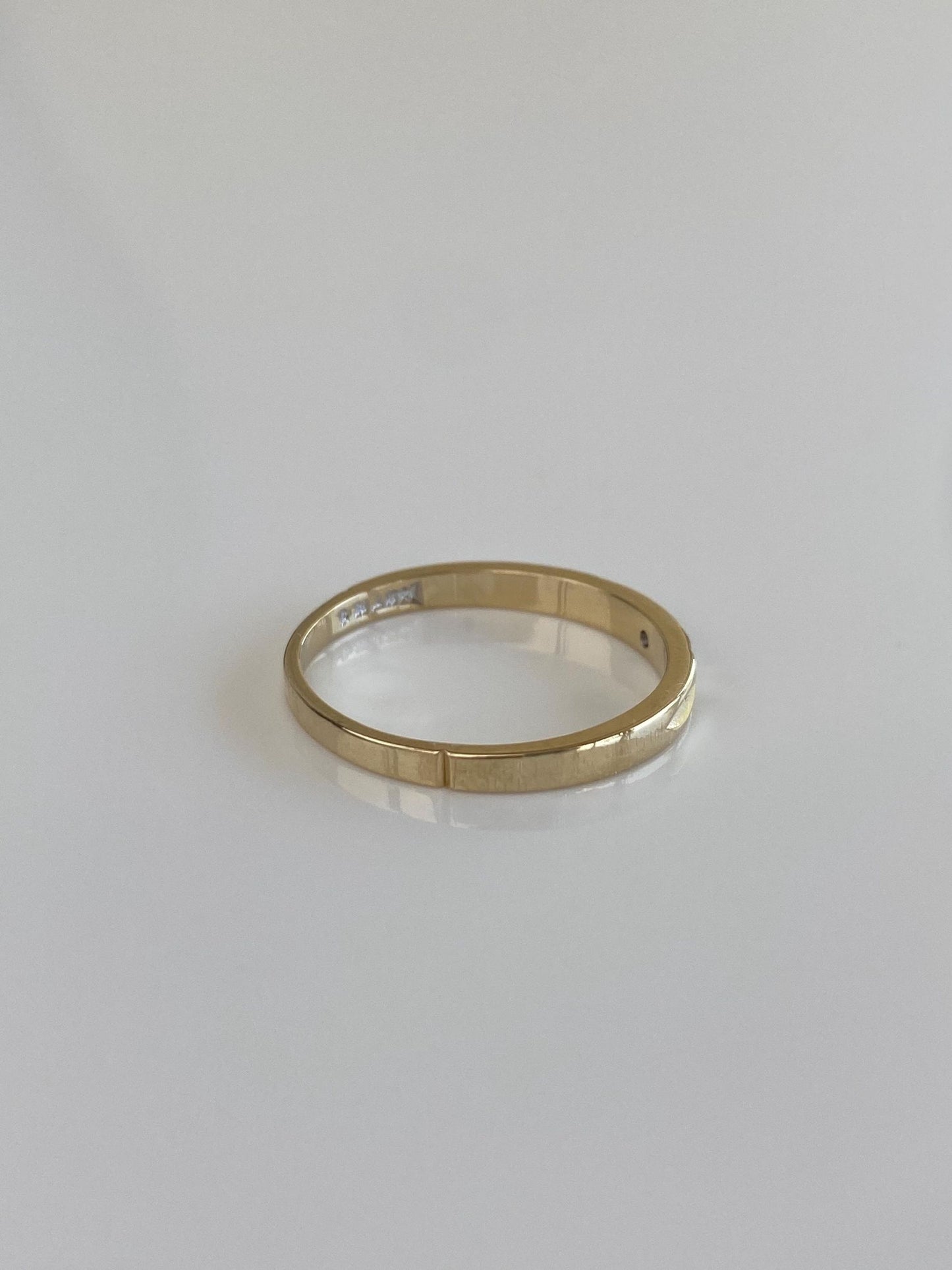 Vintage Solid 14k Yellow Gold Diamond Diamond Cut Ring Band - Size 5.25