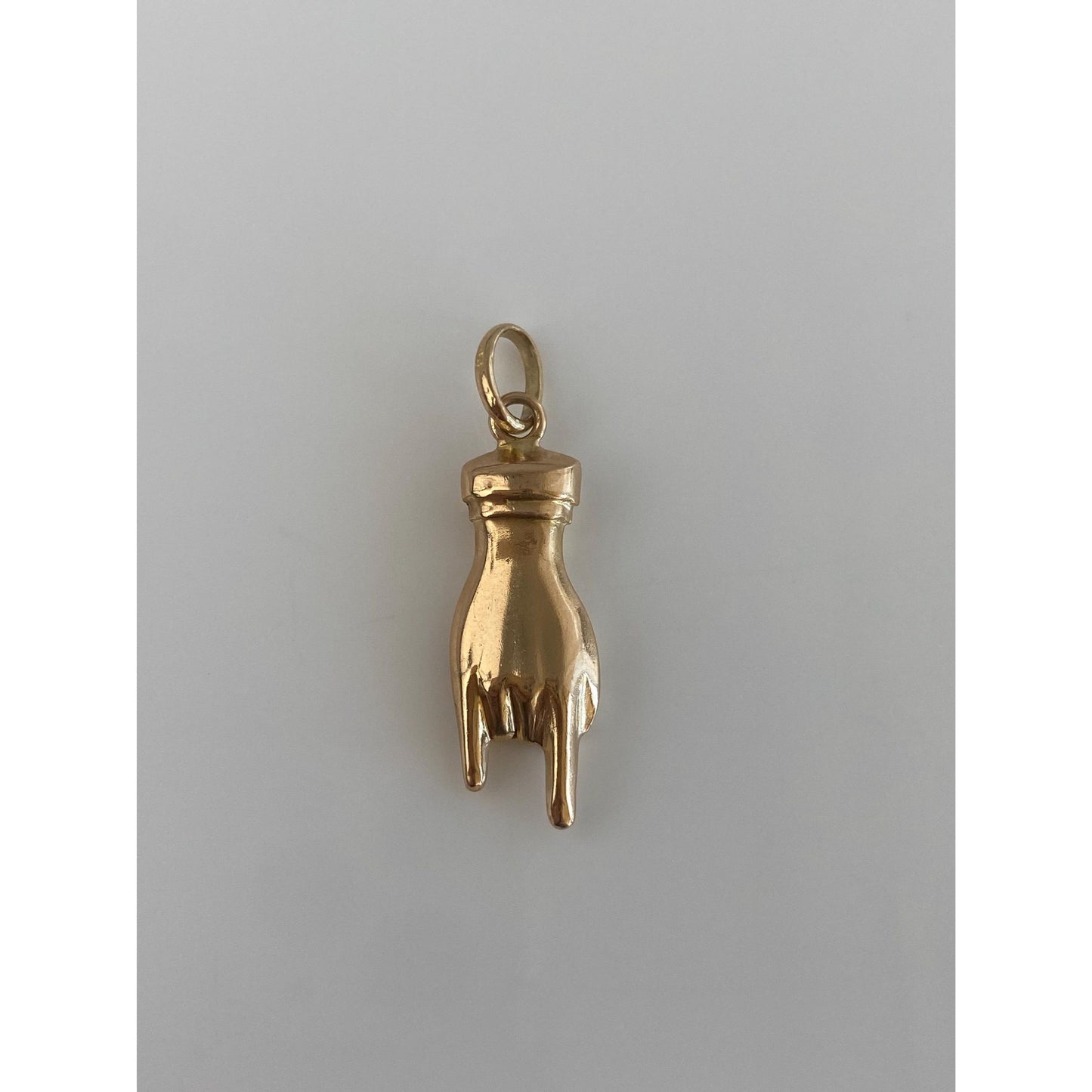 Vintage 18k Good Luck Hand Charm