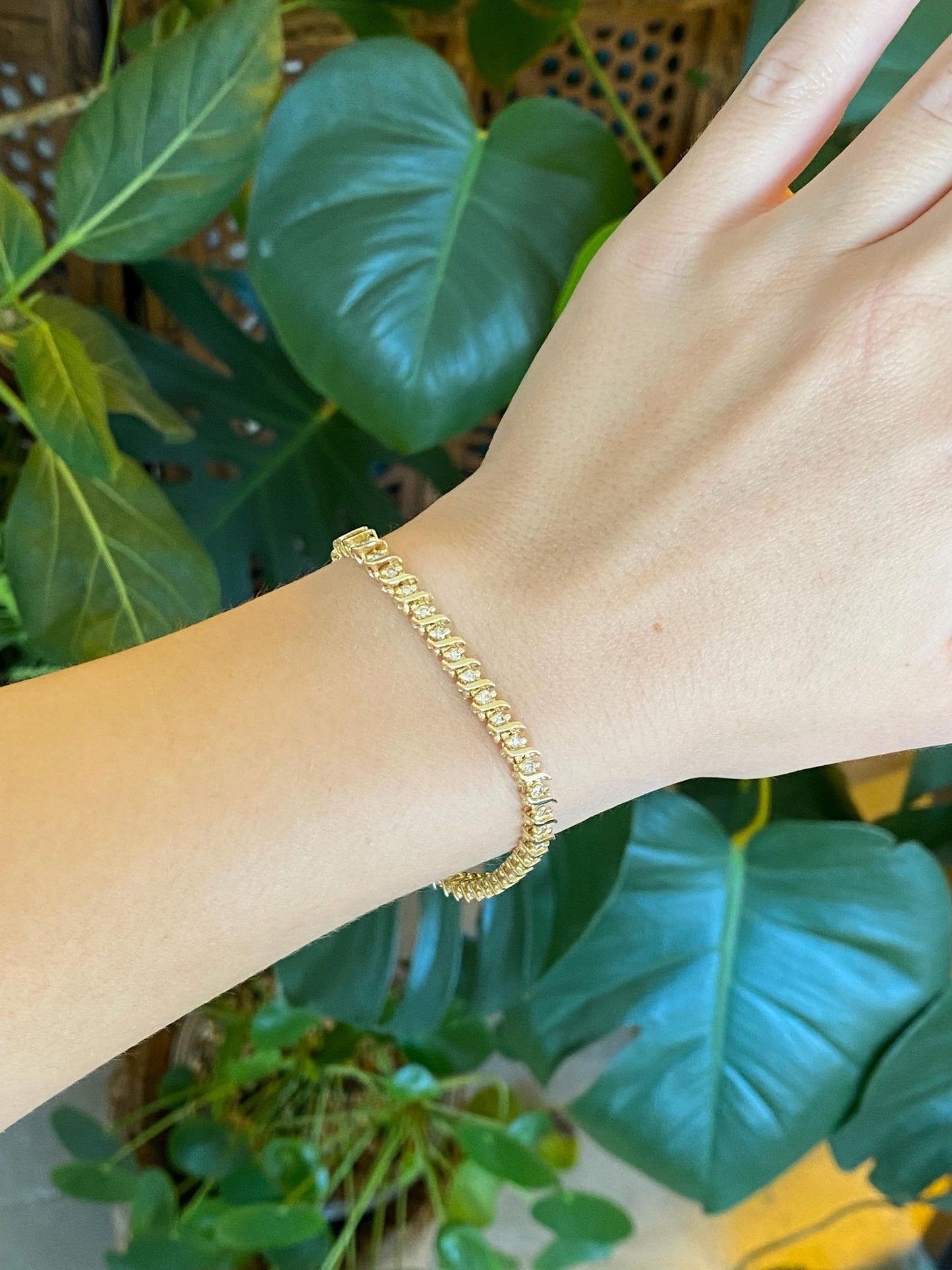 Vintage Solid 14k Yellow Gold Diamond Tennis Bracelet - 7.25 Inches