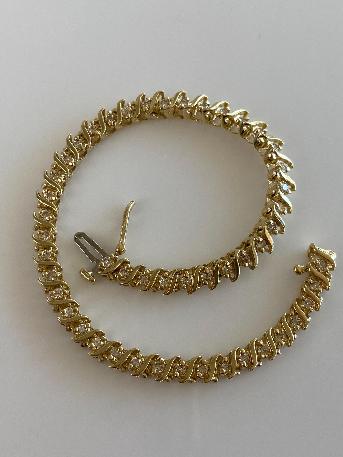 Vintage Solid 14k Yellow Gold Diamond Tennis Bracelet - 7.25 Inches