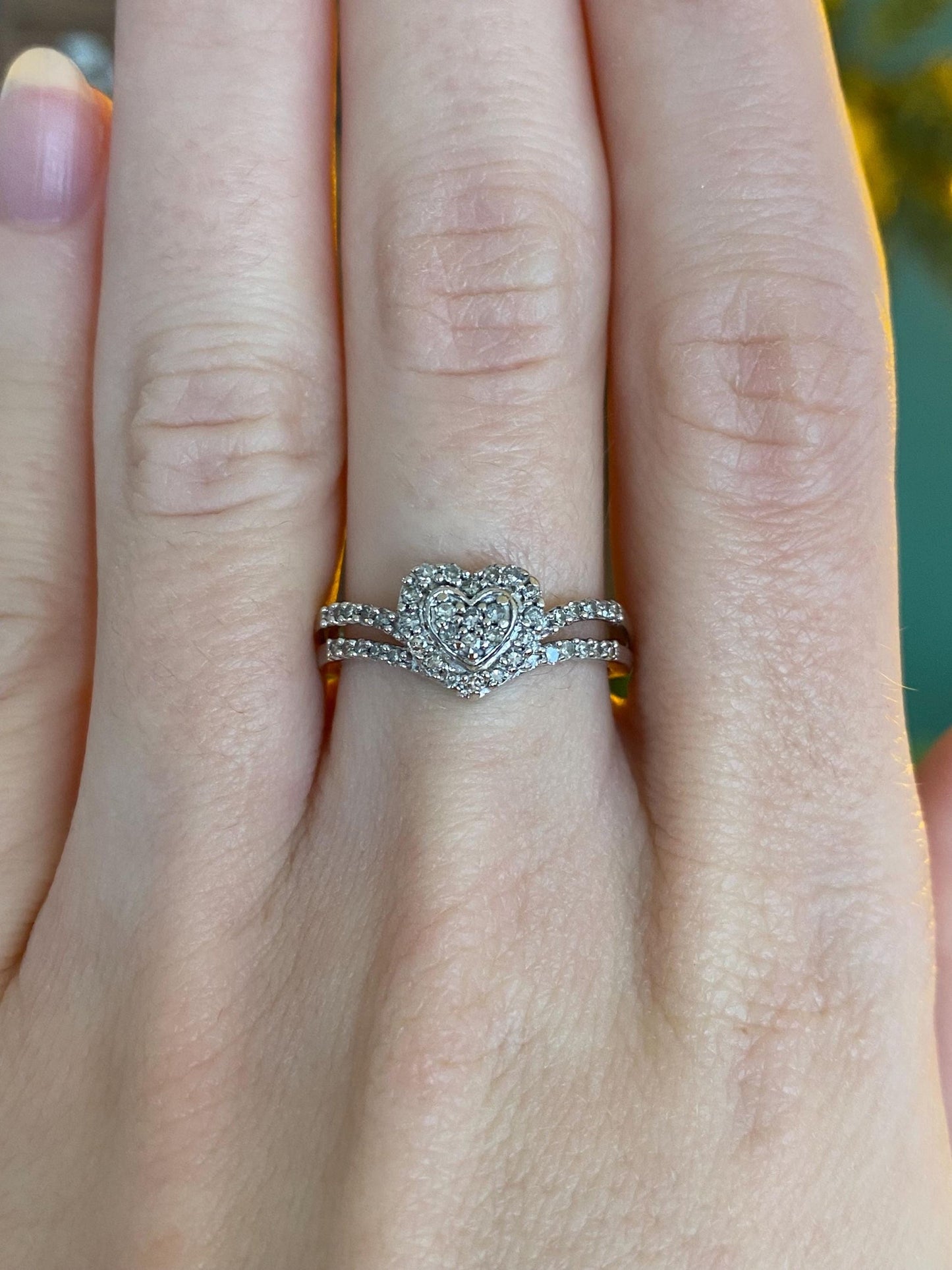 Vintage Solid 10k White Gold Diamond Heart Ring - Size 7.25