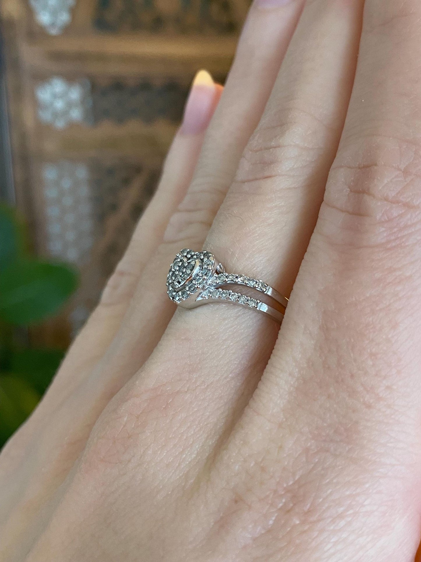 Vintage Solid 10k White Gold Diamond Heart Ring - Size 7.25