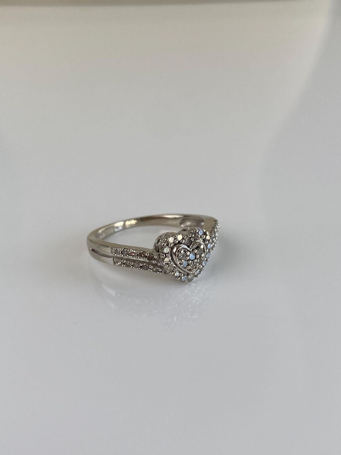 Vintage Solid 10k White Gold Diamond Heart Ring - Size 7.25