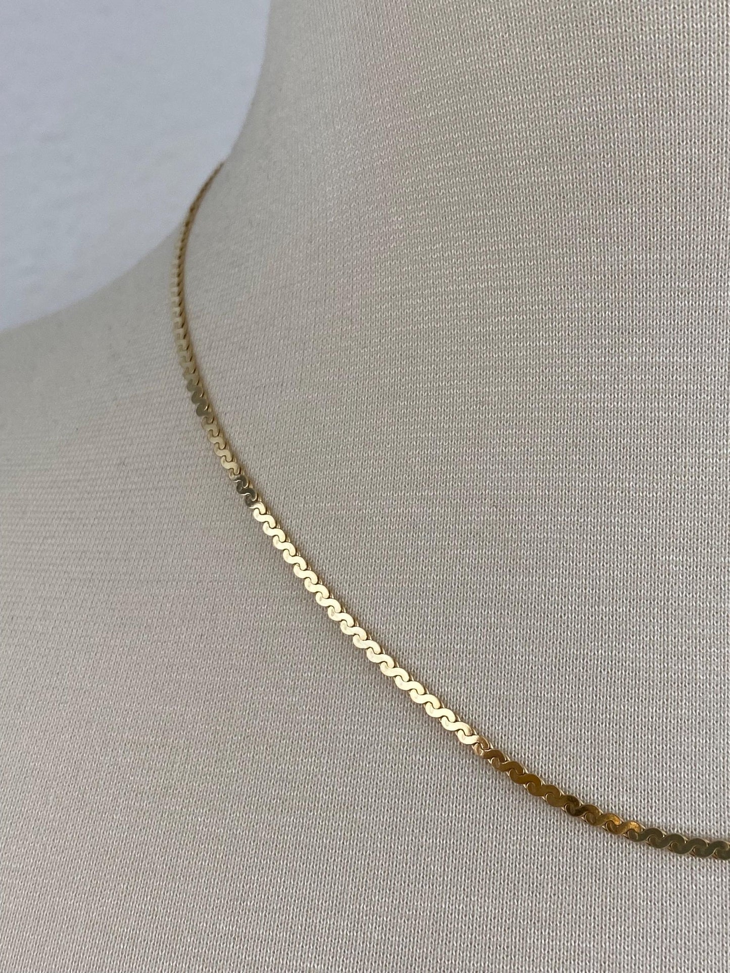Vintage Solid 14k Yellow Gold Chunky Serpentine Chain Necklace - 18.25 inches