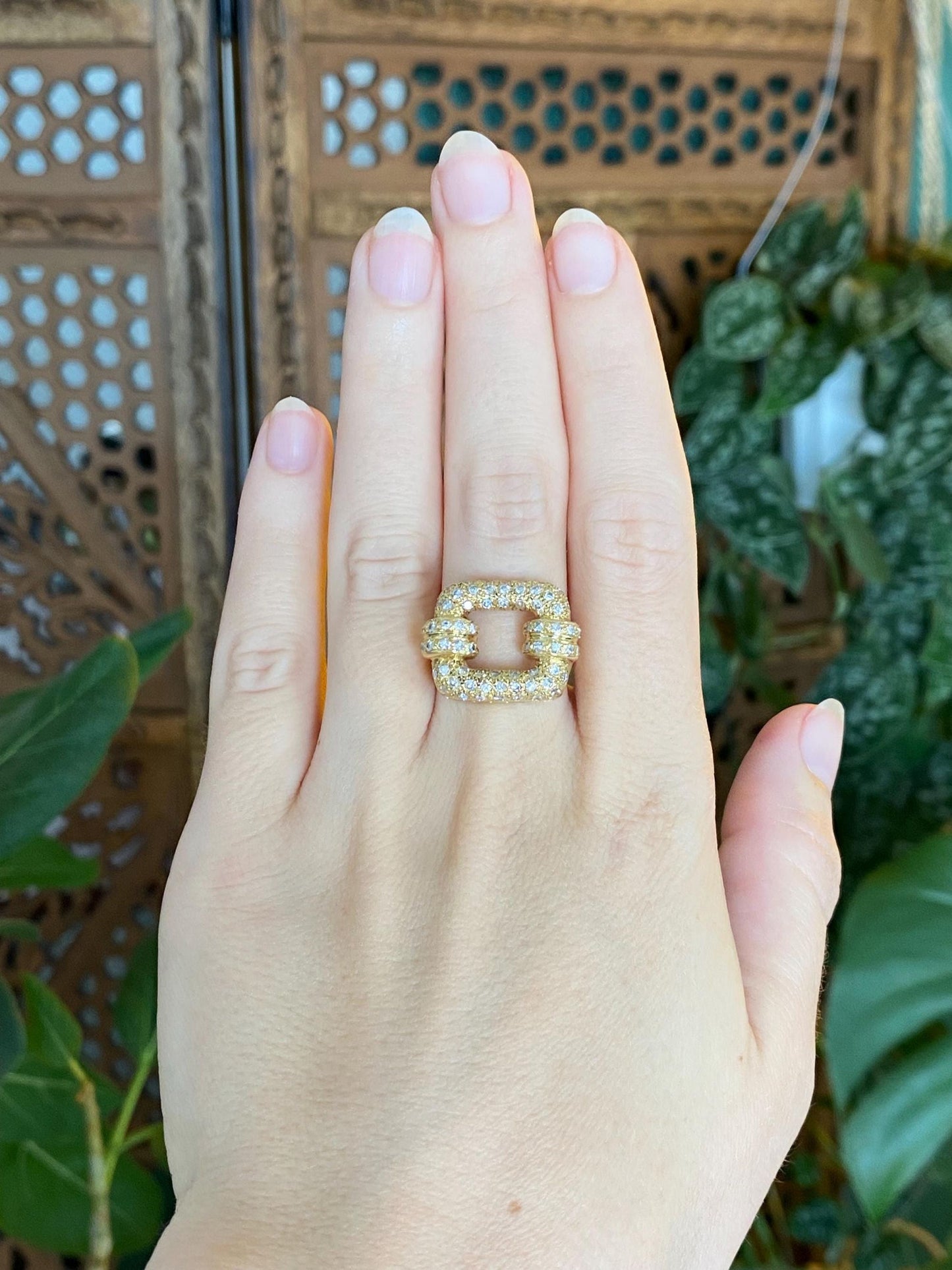 Vintage Solid 18k Yellow Gold Diamonds Buckle Ring - Size 7.25