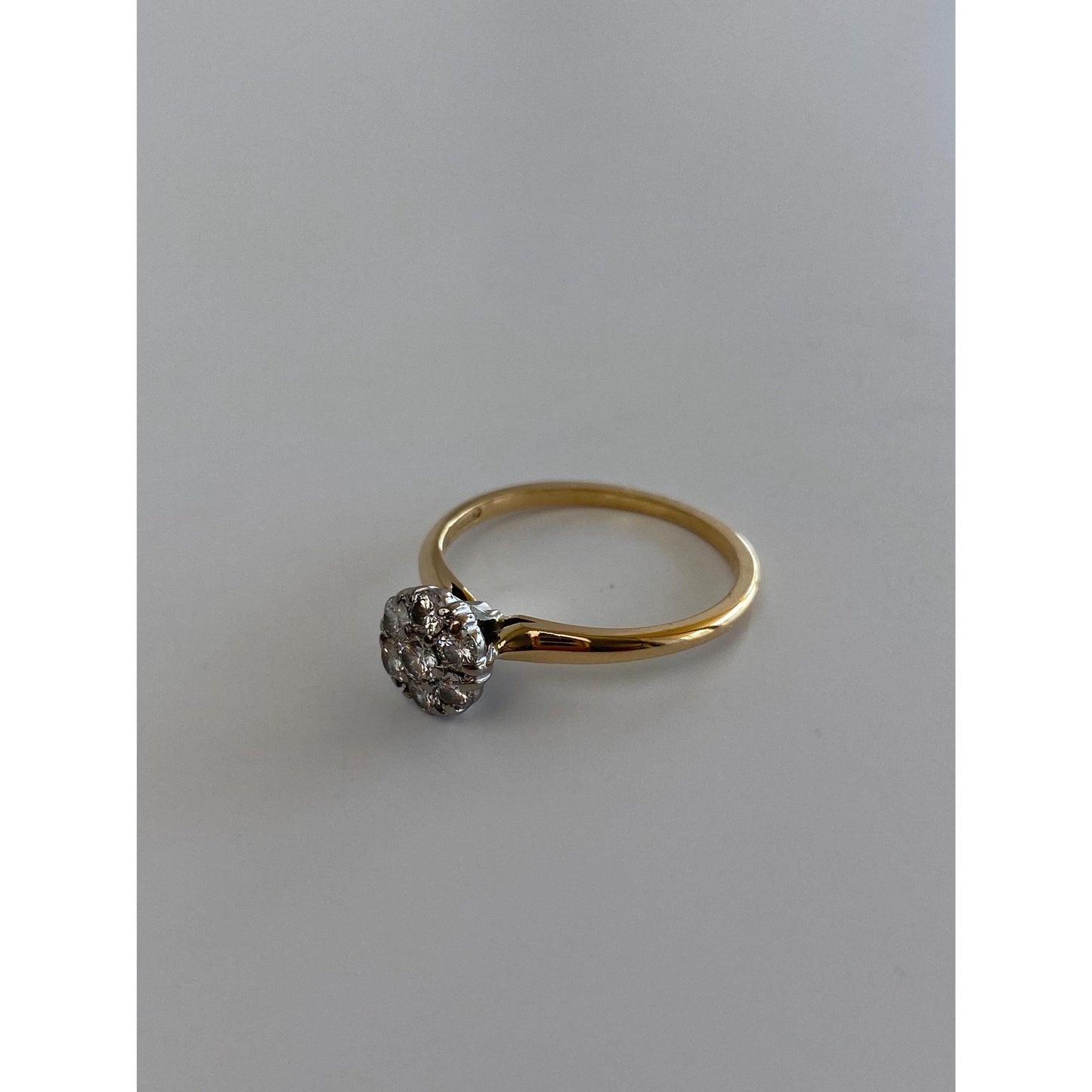 Vintage Solid 18k White & Yellow Gold Diamond Cluster Ring - Size 7.75