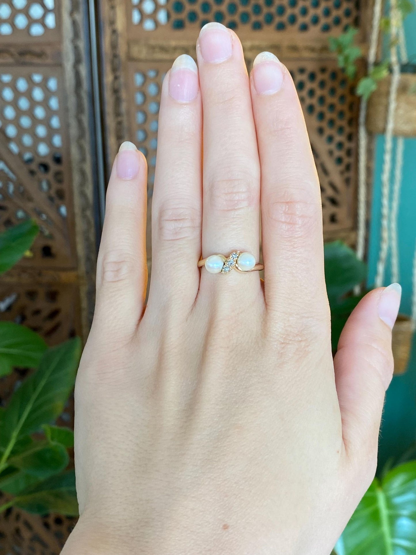 Vintage Solid 14k Yellow Gold Diamond Pearls Ring - Size 7