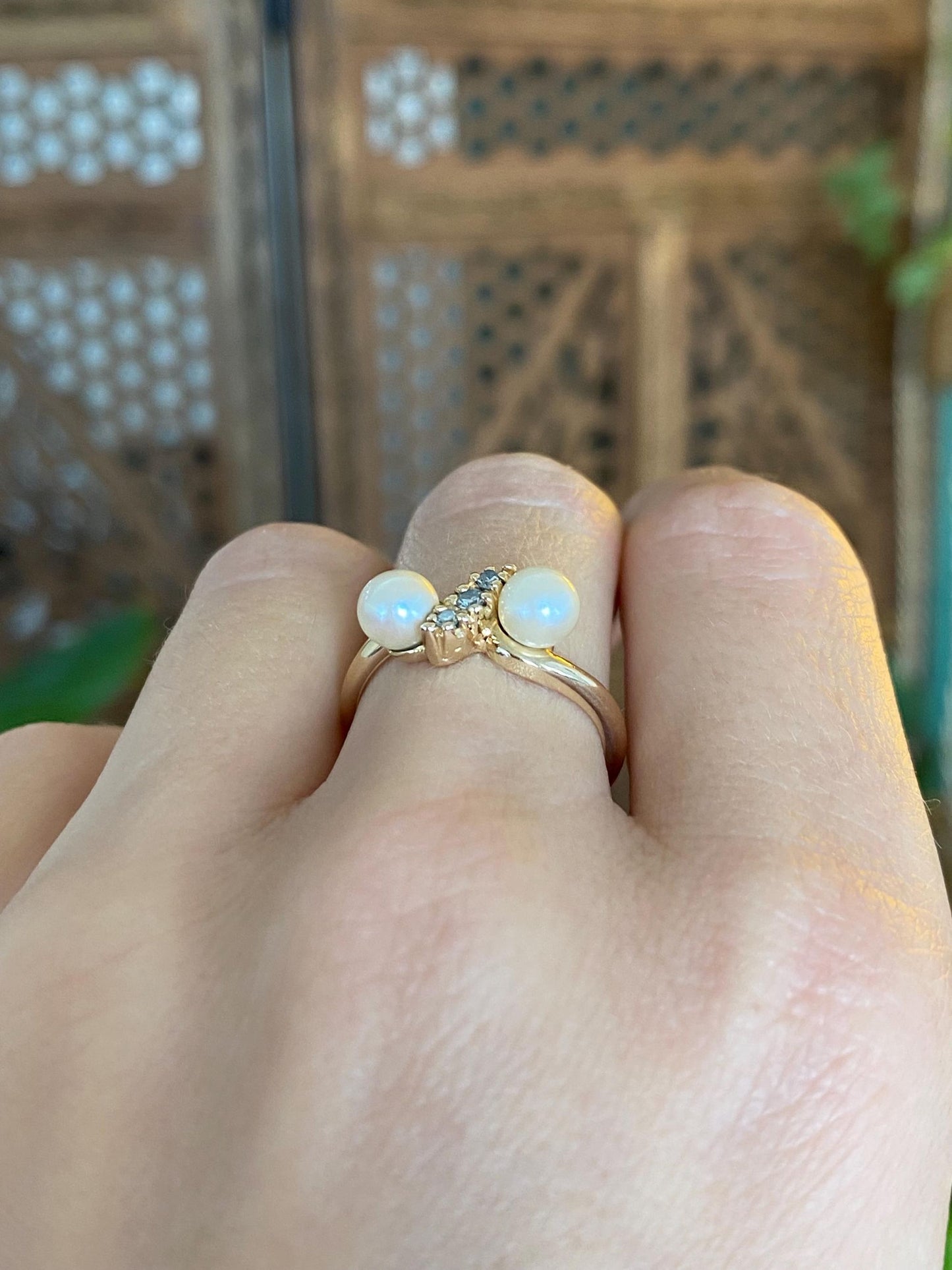 Vintage Solid 14k Yellow Gold Diamond Pearls Ring - Size 7