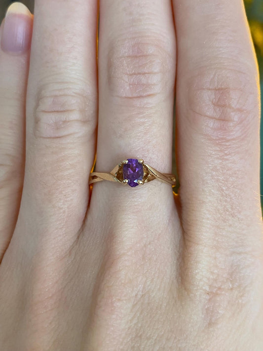 Vintage Solid 10k Yellow Gold Amethyst Twist Ring - Size 7.25
