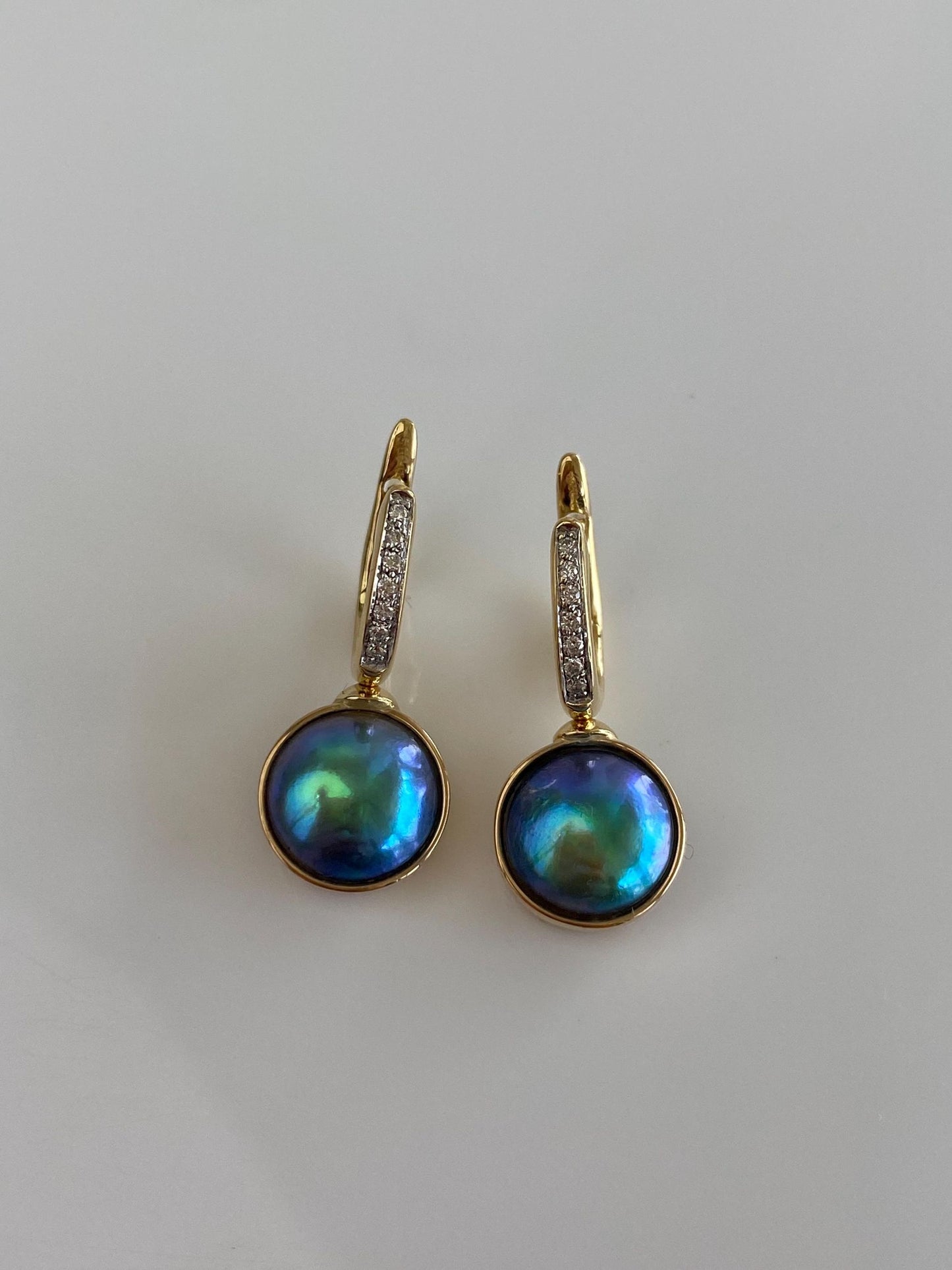 Vintage Solid 18k Yellow Gold Diamond Abalone Hoop Earrings