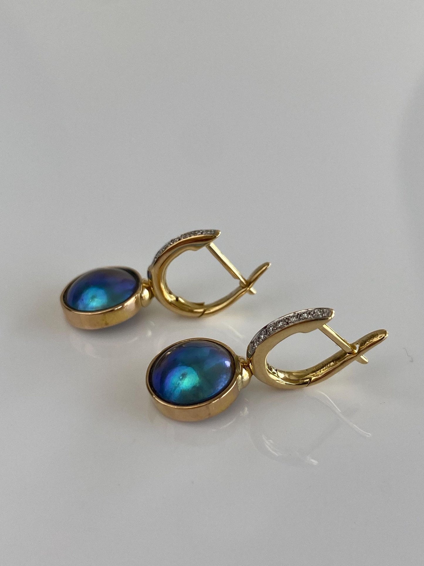 Vintage Solid 18k Yellow Gold Diamond Abalone Hoop Earrings