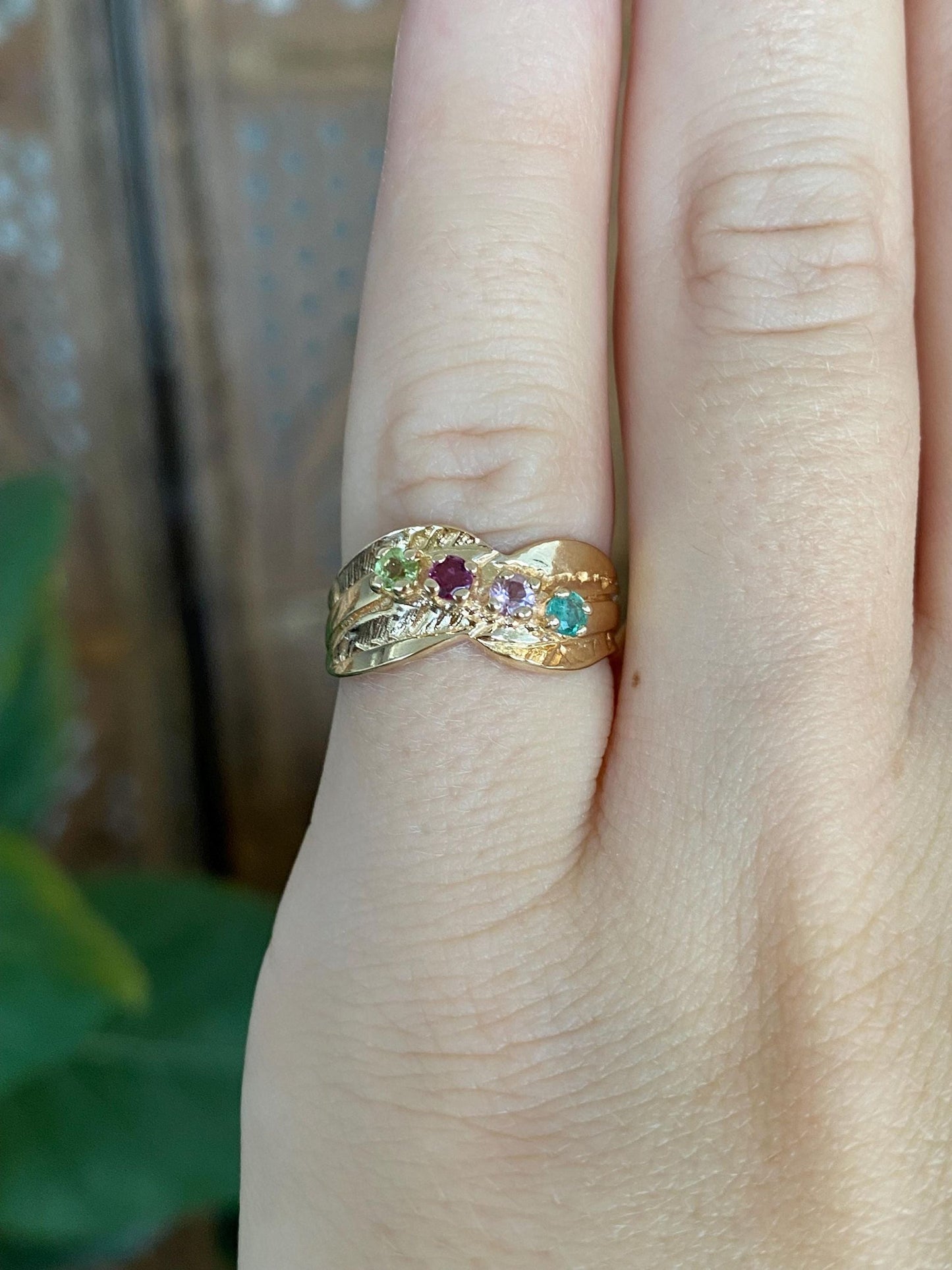 Vintage Solid 14k Yellow Gold Ruby Emerald Peridot Pink Tourmaline Ring Band - Size 5.25