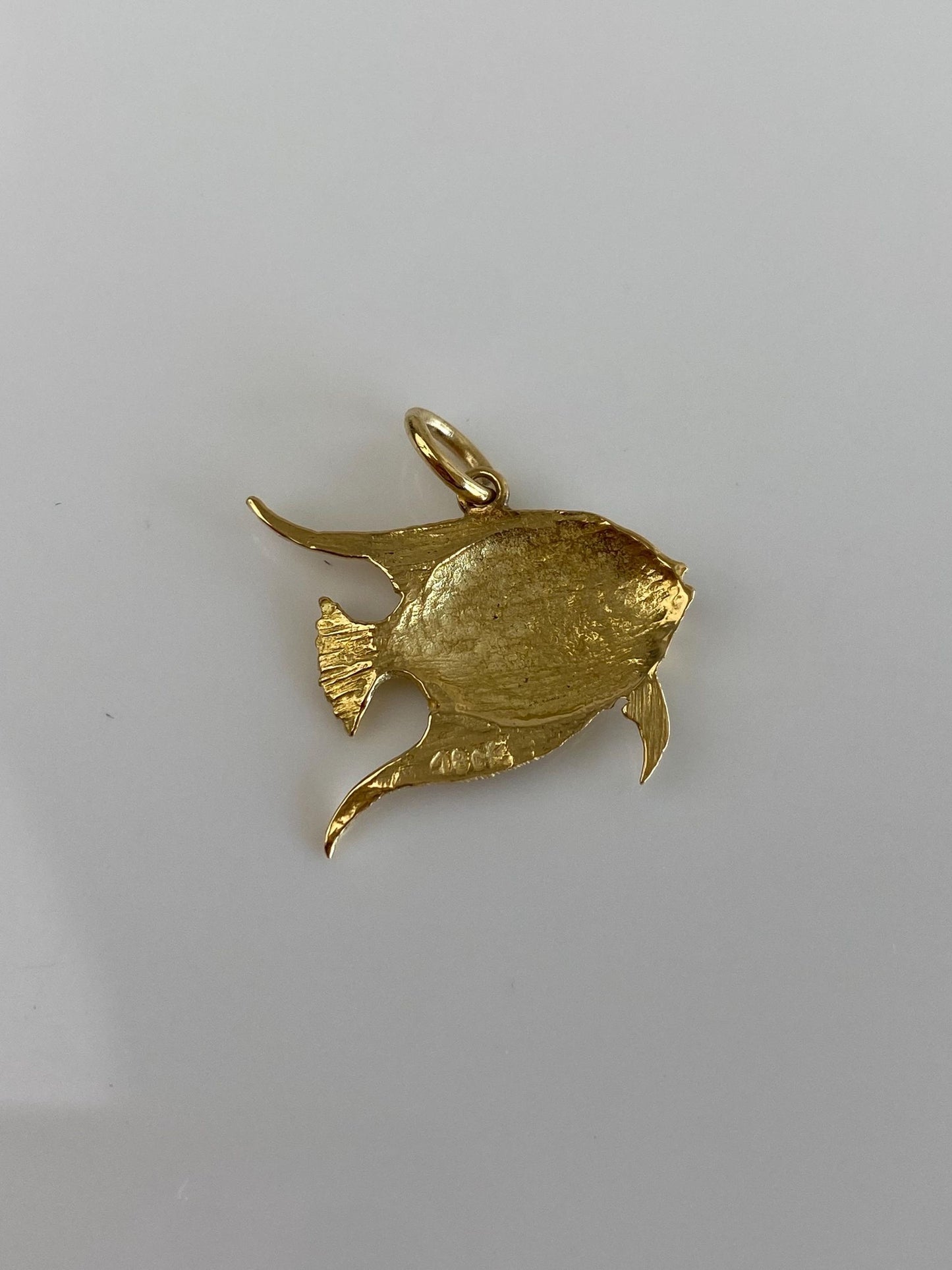 Vintage Solid 18k Yellow Gold Fish Charm