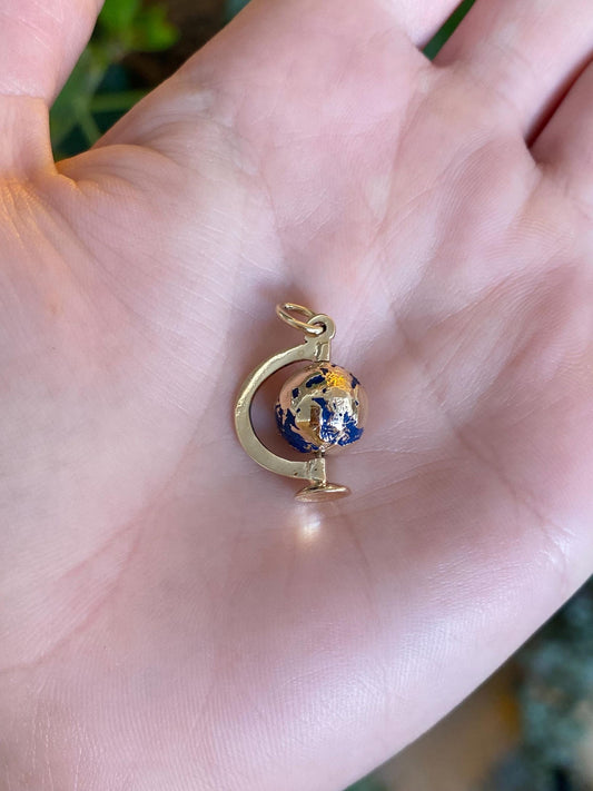 Vintage Solid 14k Yellow Gold World Globe Charm