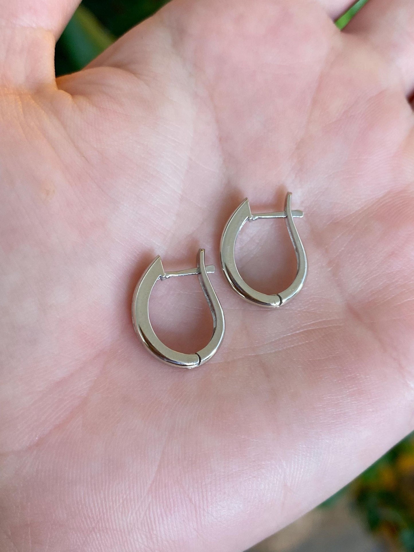 Vintage Solid 14k White Gold Diamond Drop Earrings