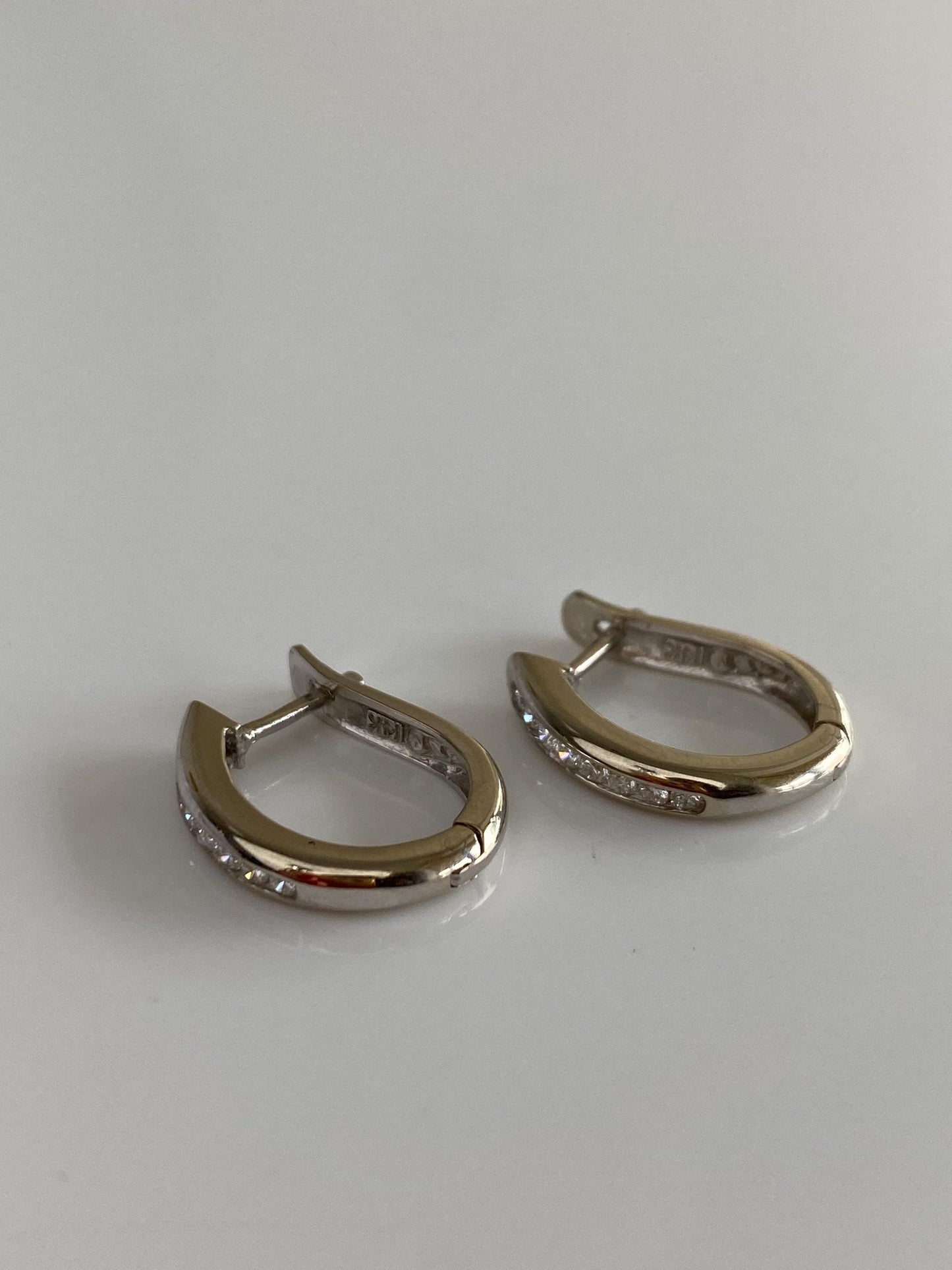 Vintage Solid 14k White Gold Diamond Drop Earrings