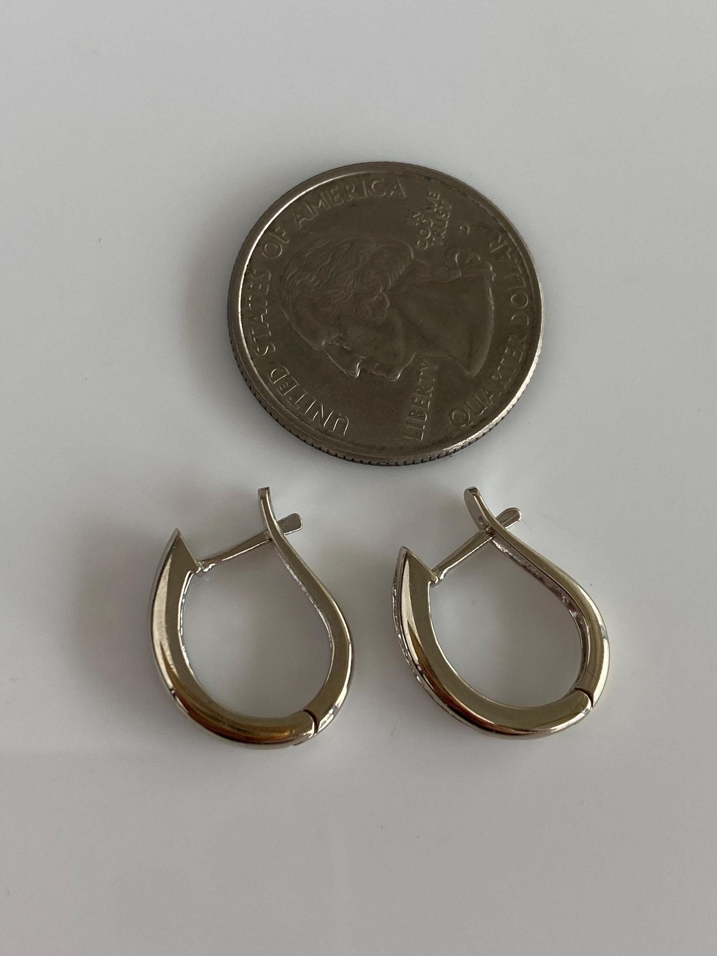 Vintage Solid 14k White Gold Diamond Drop Earrings