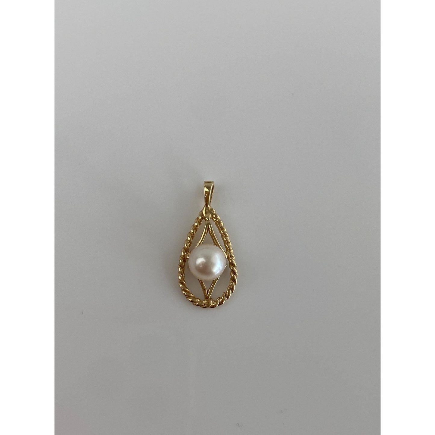 Vintage Solid 14k Yellow Gold Pearl Teardrop Charm