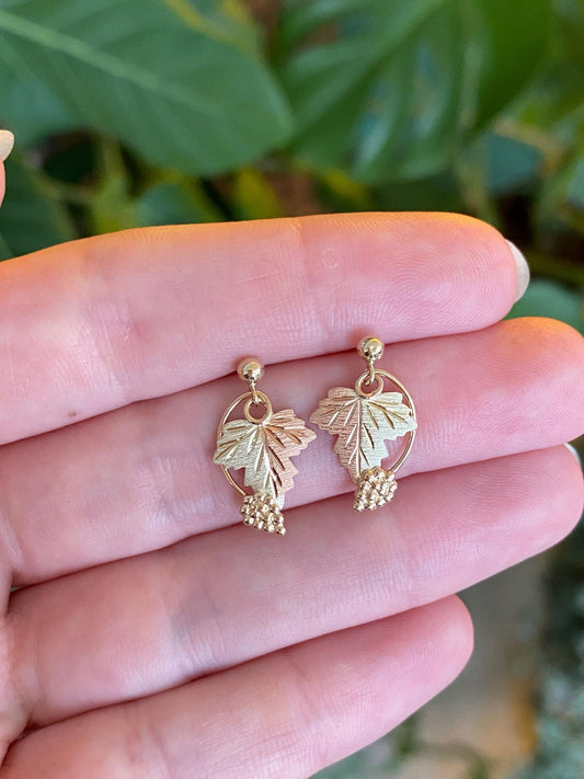 Vintage Solid 10k Black Hills Gold Grapevine Dangle Stud Earrings