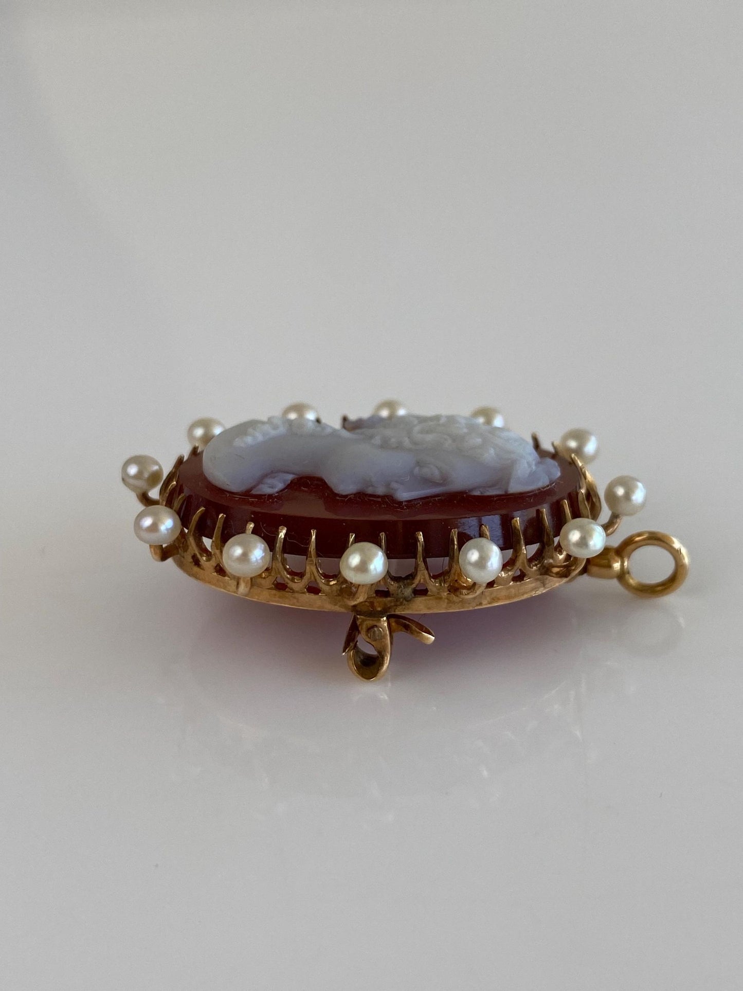 Vintage Solid 14k Yellow Gold Pearl Border Cameo Brooch Pin Charm