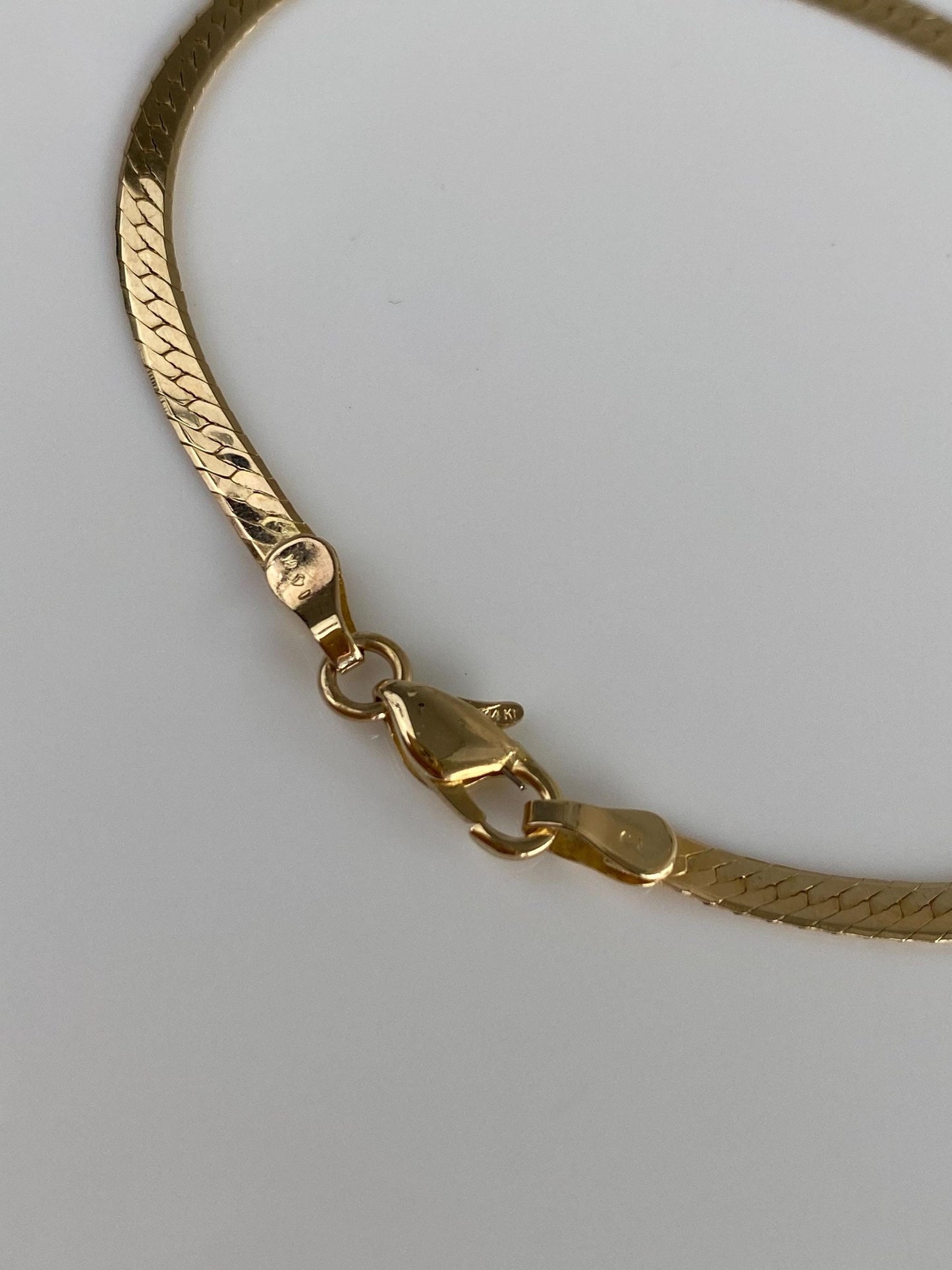 Vintage Solid 14k Yellow Gold Herringbone Chain Bracelet - 7 inches