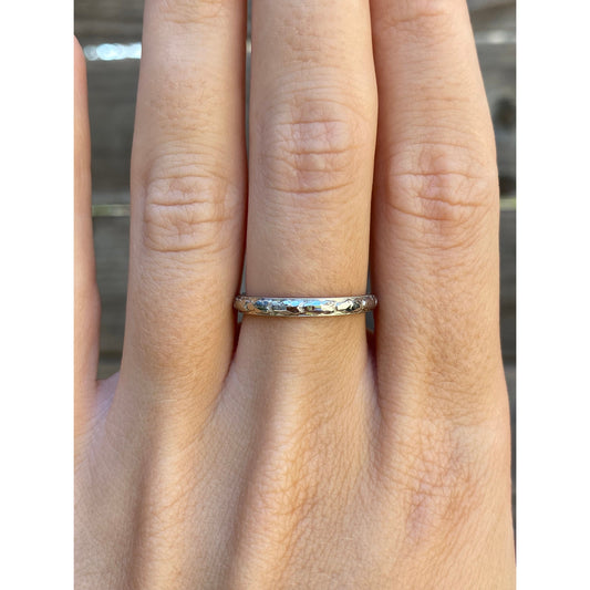 Vintage Solid 18k White Gold Designed Ring Band - Size 6.5