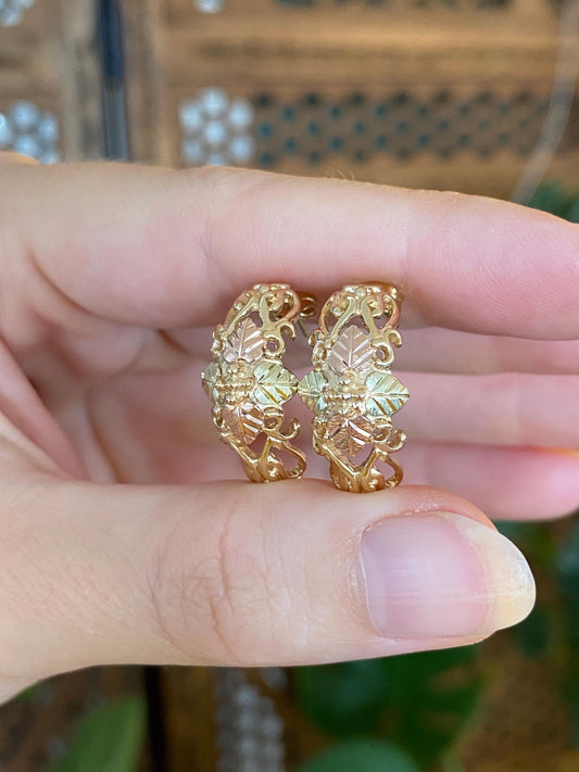 Vintage Solid 10k Black Hills Gold Leaves Drop Earrings