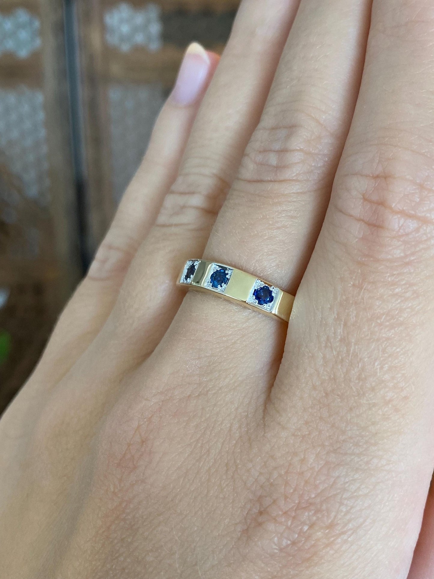 Vintage Solid 14k White & Yellow Gold Blue Sapphire Ring Band - Size 10