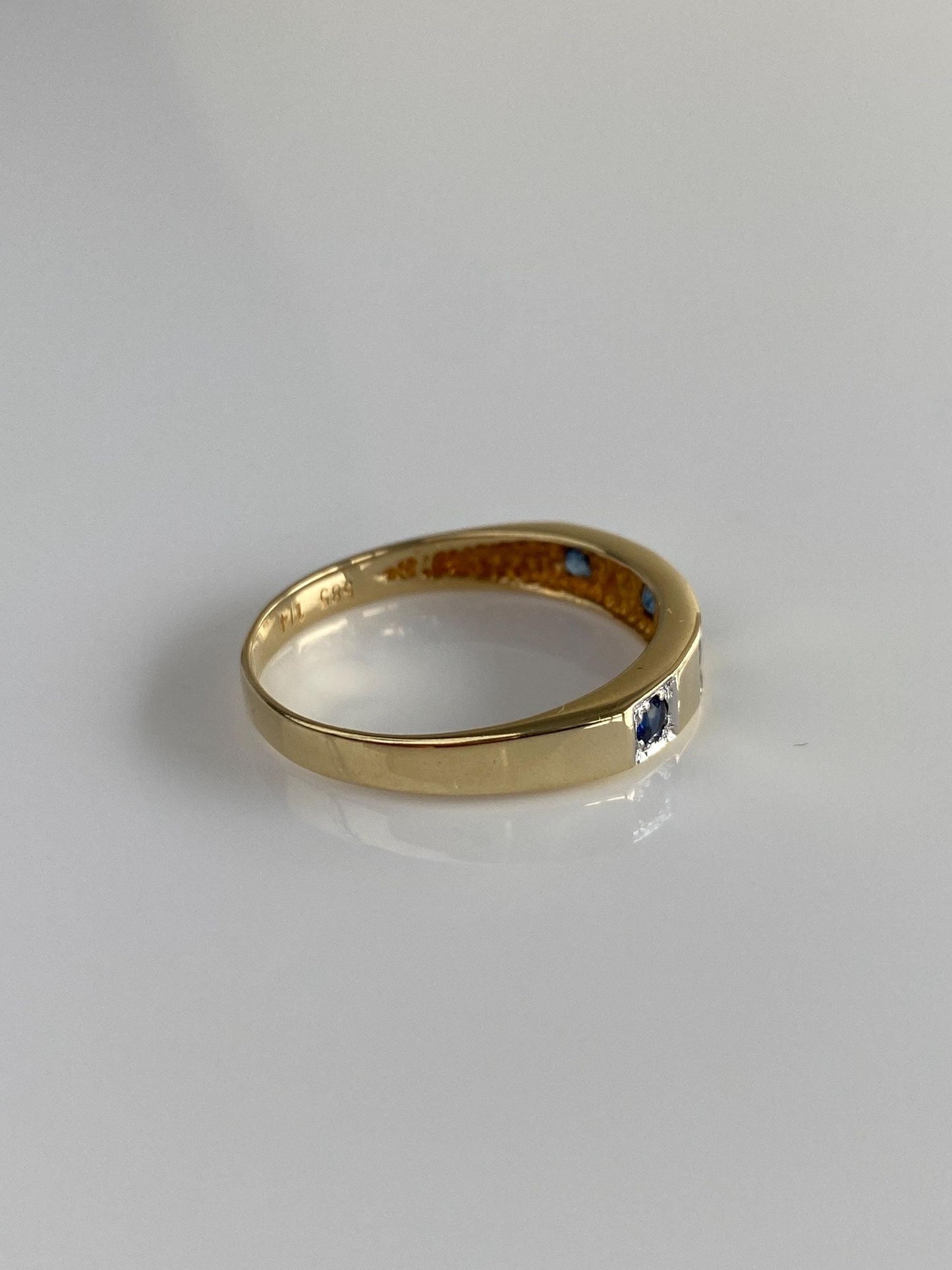 Vintage Solid 14k White & Yellow Gold Blue Sapphire Ring Band - Size 10