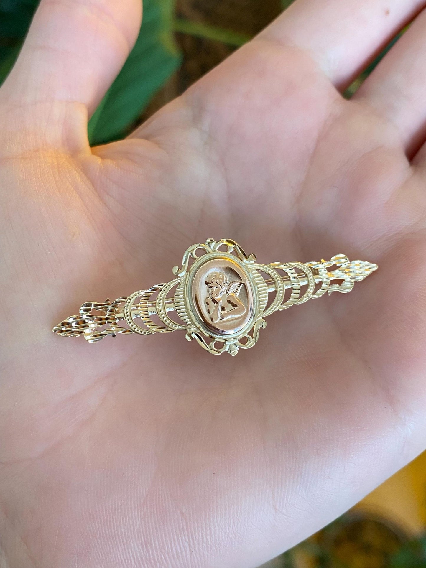 Vintage Solid 14k Yellow Gold Diamond Cut Cherub Brooch Pin