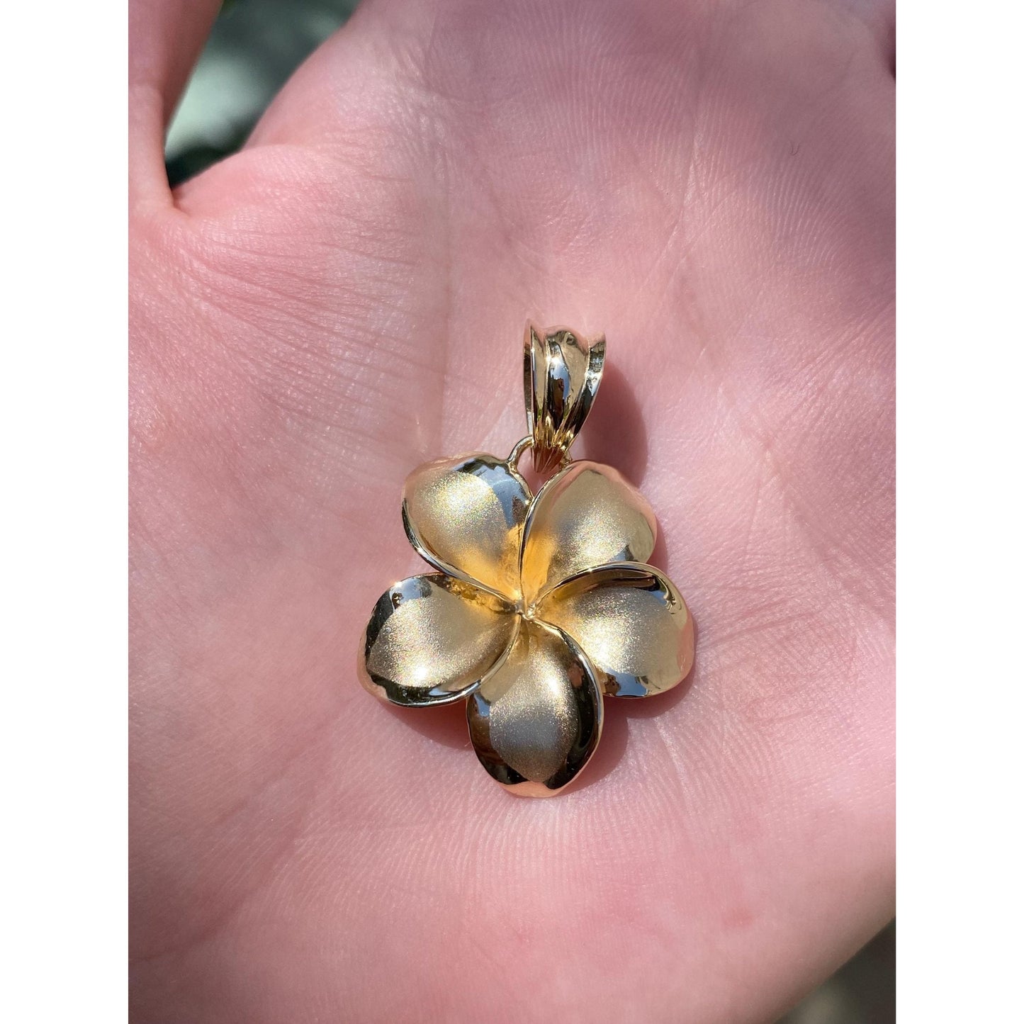 Vintage Solid 14k Yellow Gold Satin Plumeria Flower Charm