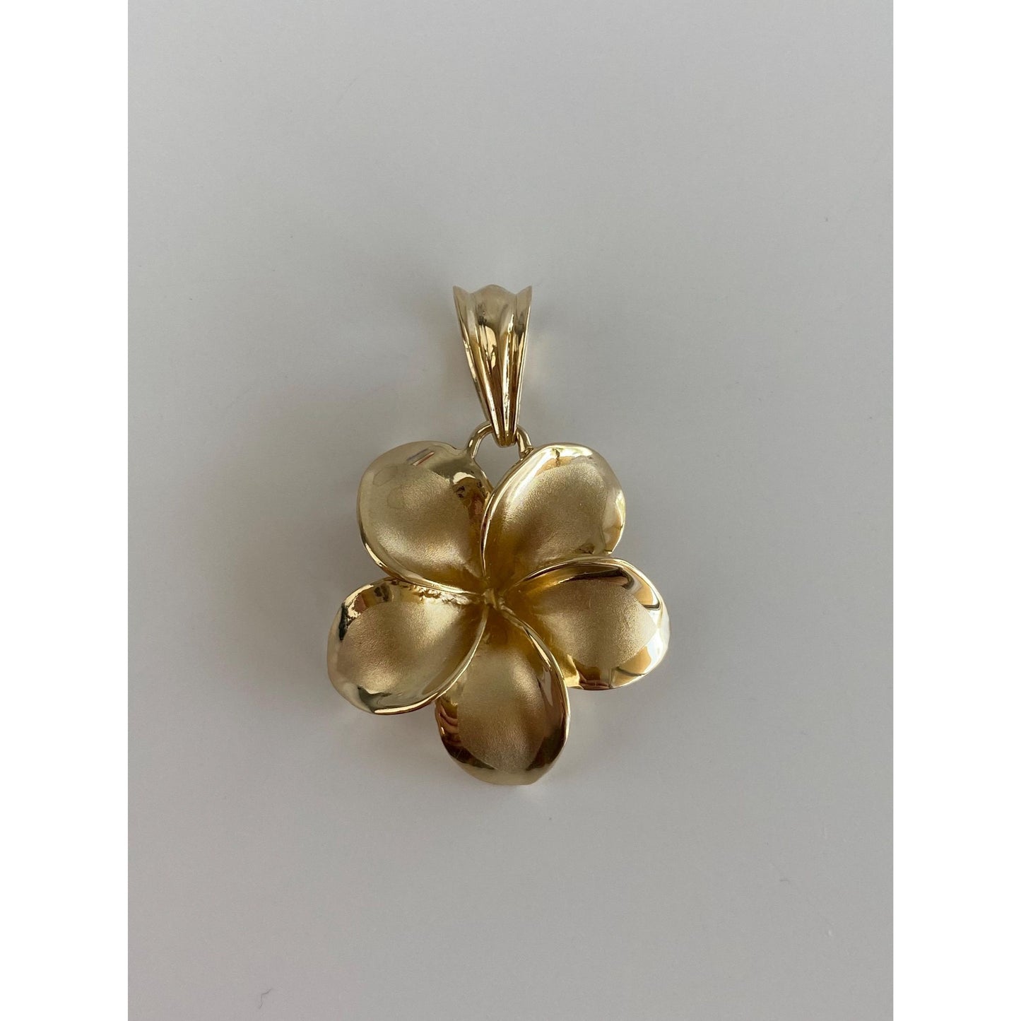 Vintage Solid 14k Yellow Gold Satin Plumeria Flower Charm