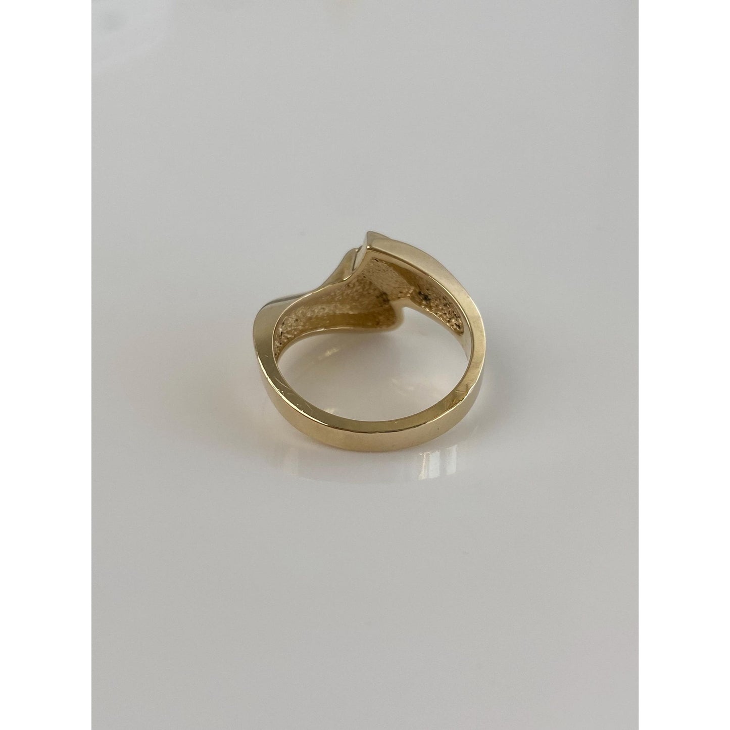 Vintage Solid 14k Yellow Gold Diamond Twist Ring - Size 6.75