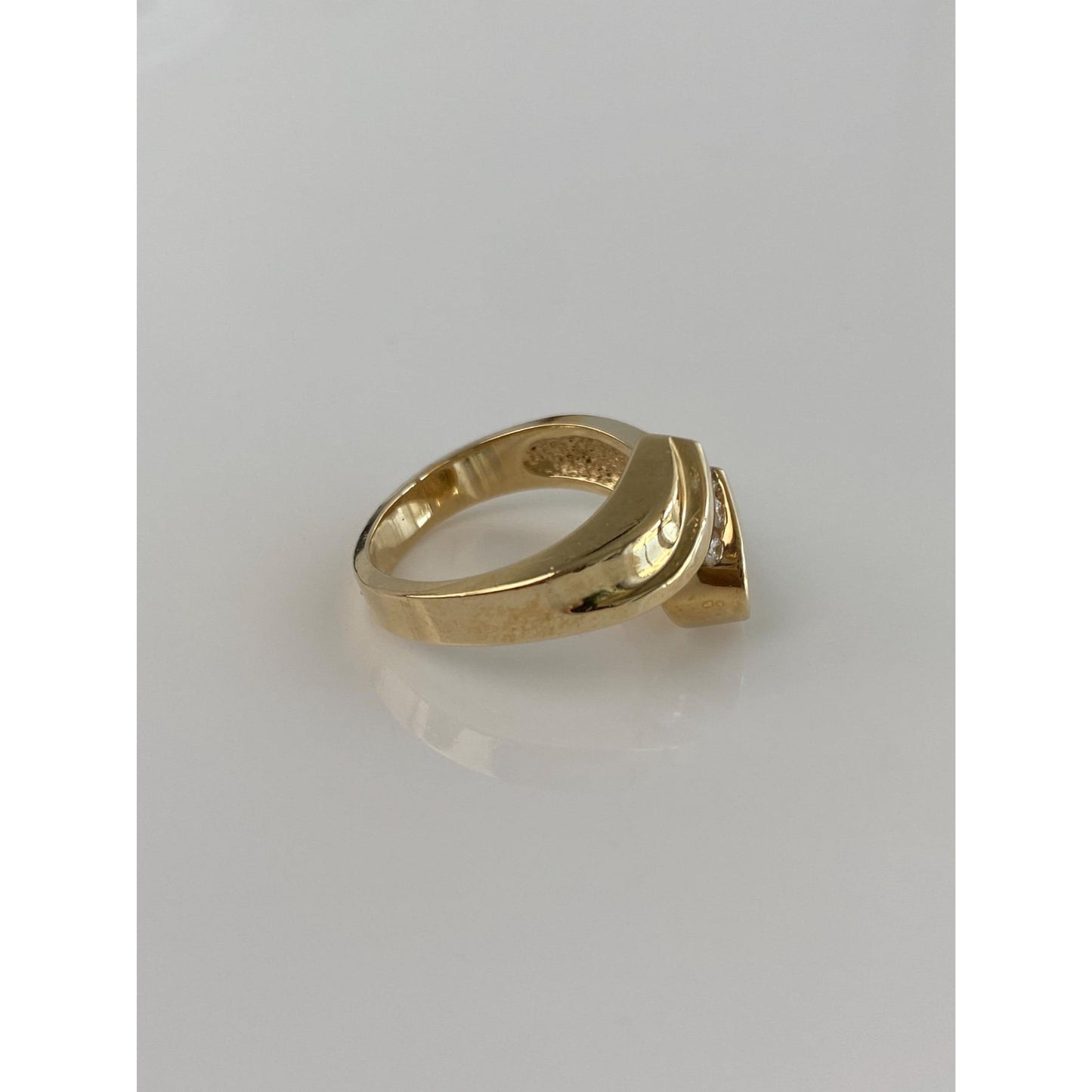 Vintage Solid 14k Yellow Gold Diamond Twist Ring - Size 6.75