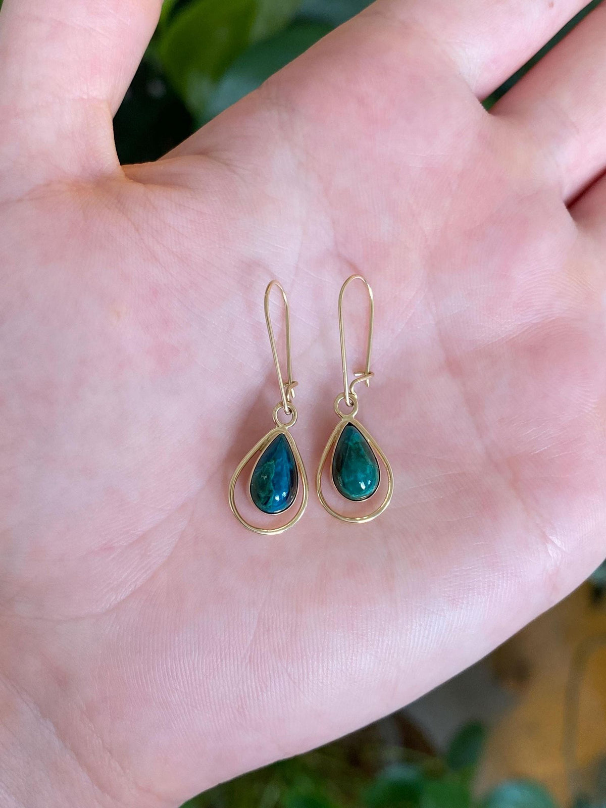 Vintage Solid 14k Yellow Gold Azurite Teardrop Dangle Earrings