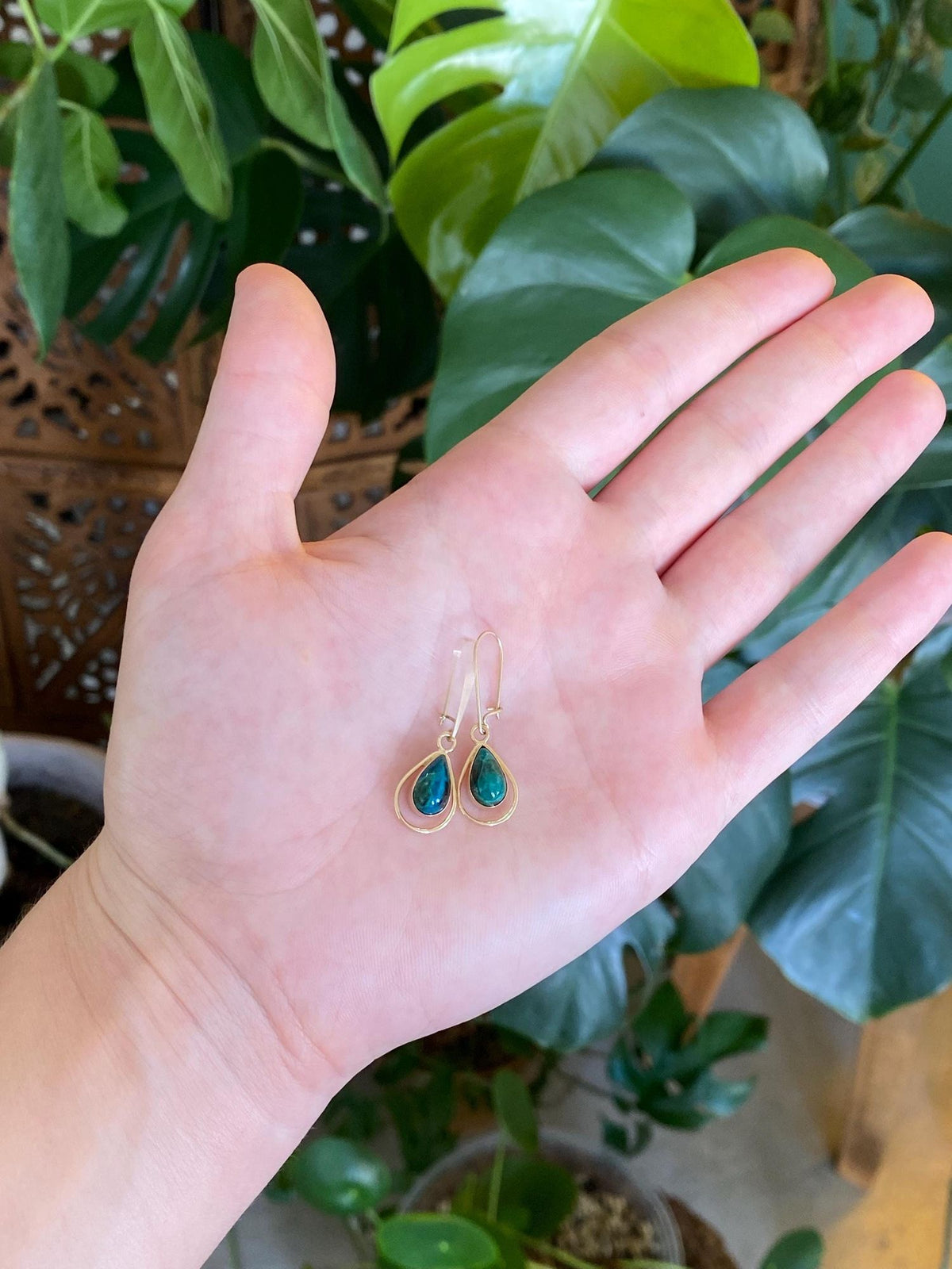 Vintage Solid 14k Yellow Gold Azurite Teardrop Dangle Earrings