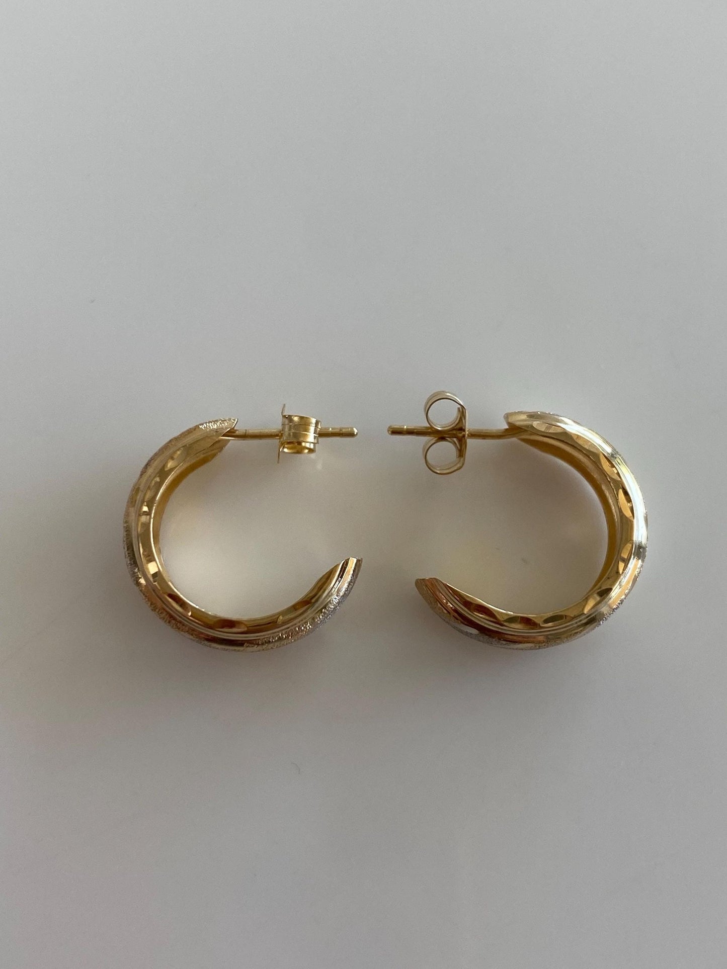 Vintage Solid 14k White & Yellow Gold Satin Shiny Lined Drop Earrings