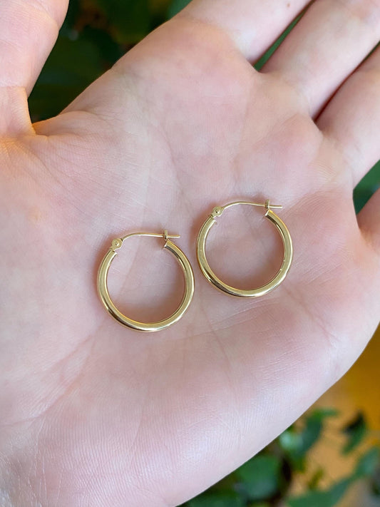 Vintage 14k Yellow Gold Hoop Earrings