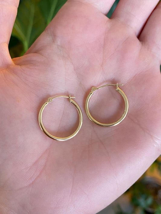 Vintage 14k Yellow Gold Hoop Earrings