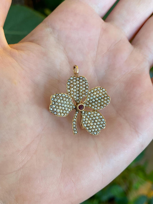 Vintage Solid 14k Rose Gold Ruby Seed Pearls Clover Brooch Pin Charm