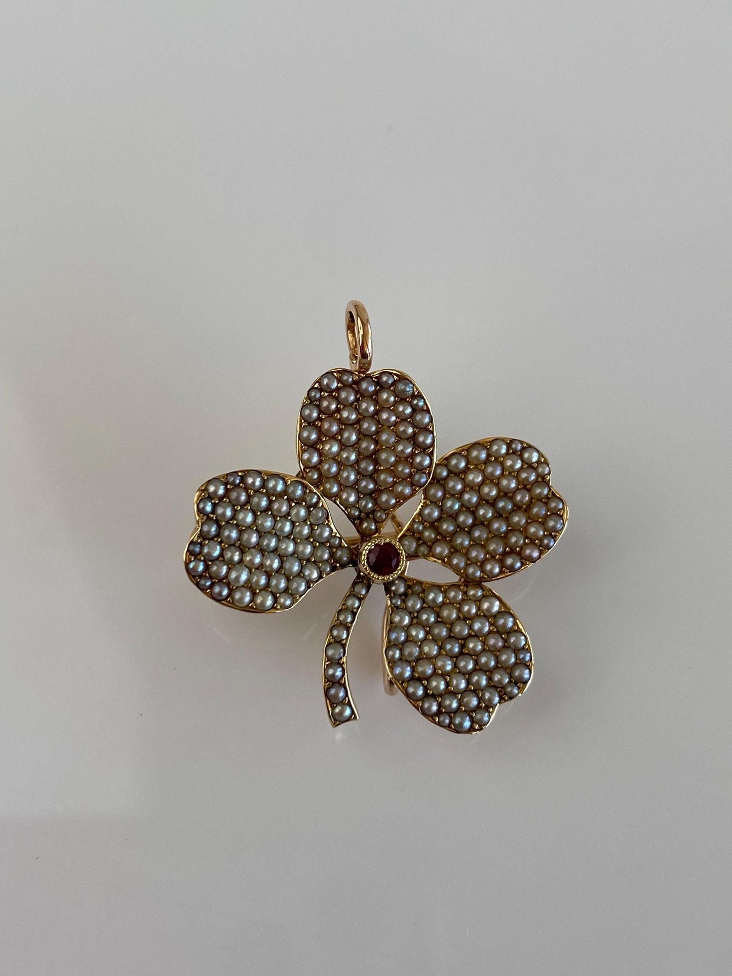 Vintage Solid 14k Rose Gold Ruby Seed Pearls Clover Brooch Pin Charm