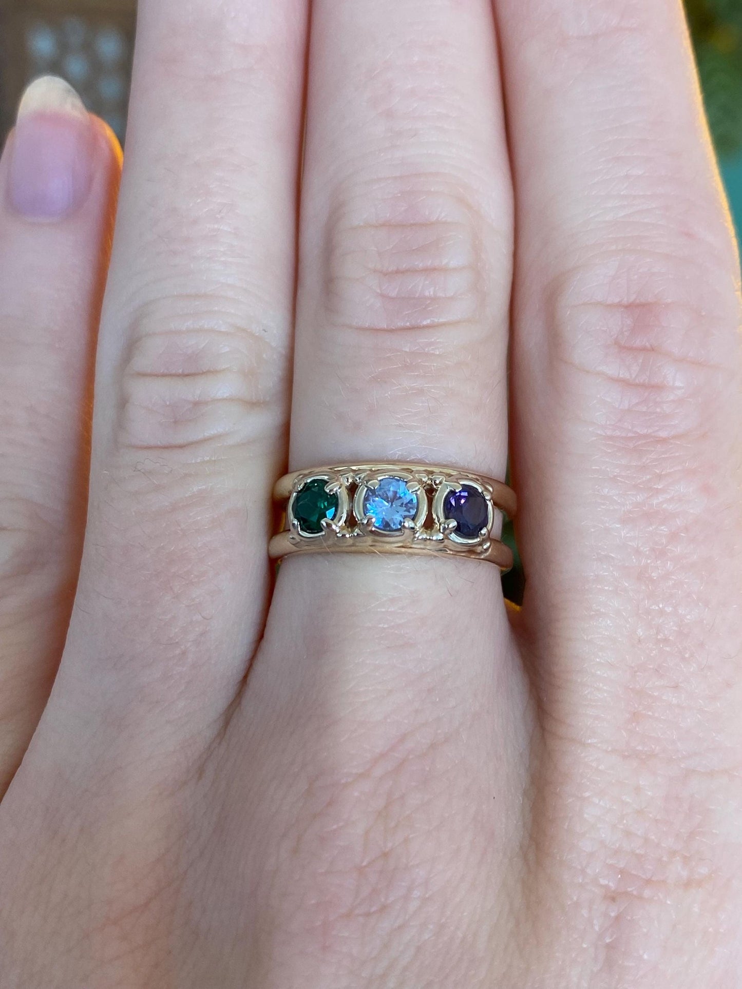 Vintage Solid 14k Yellow Gold Topaz Purple & Green Spinel Ring - Size 6