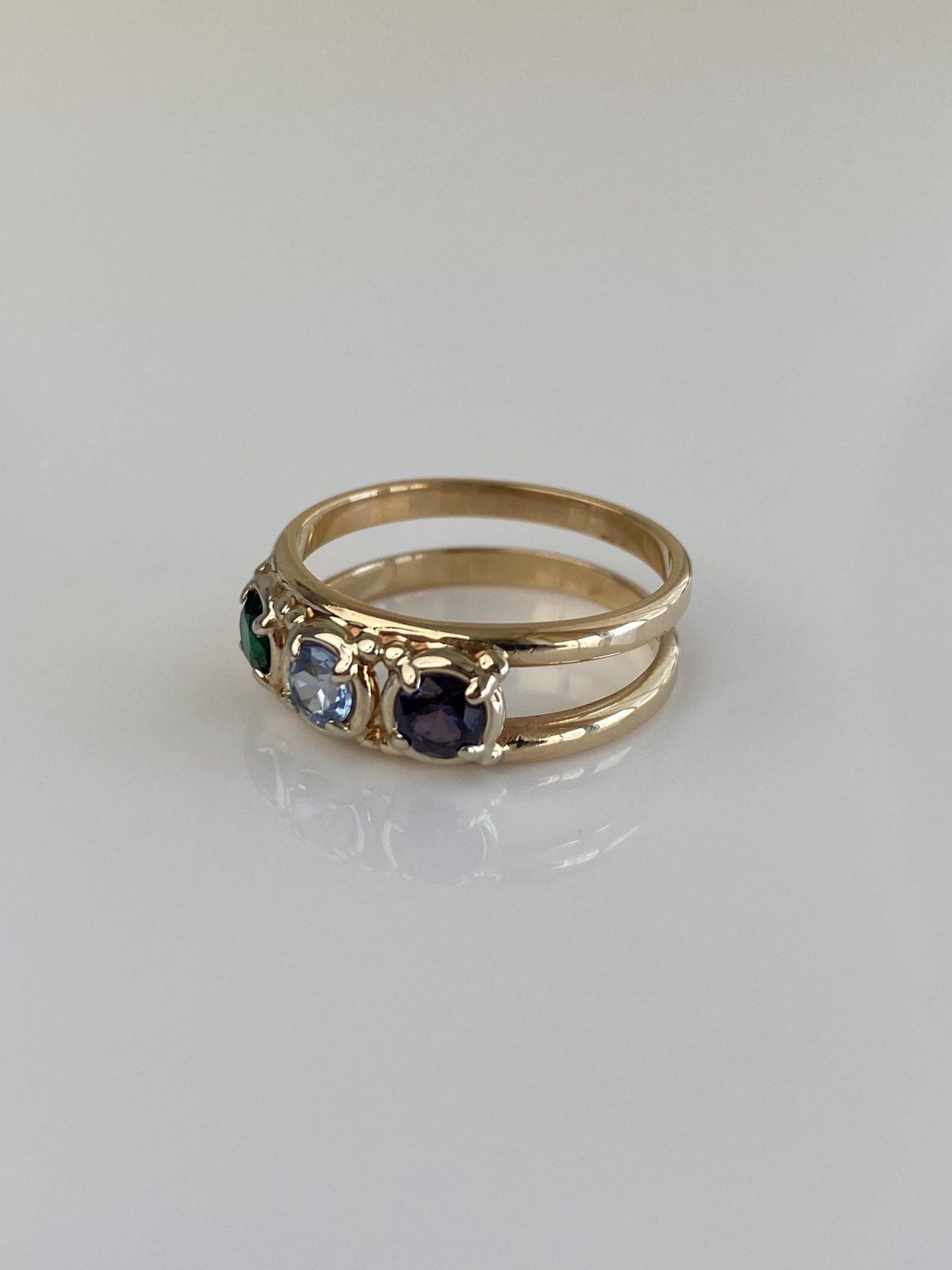 Vintage Solid 14k Yellow Gold Topaz Purple & Green Spinel Ring - Size 6
