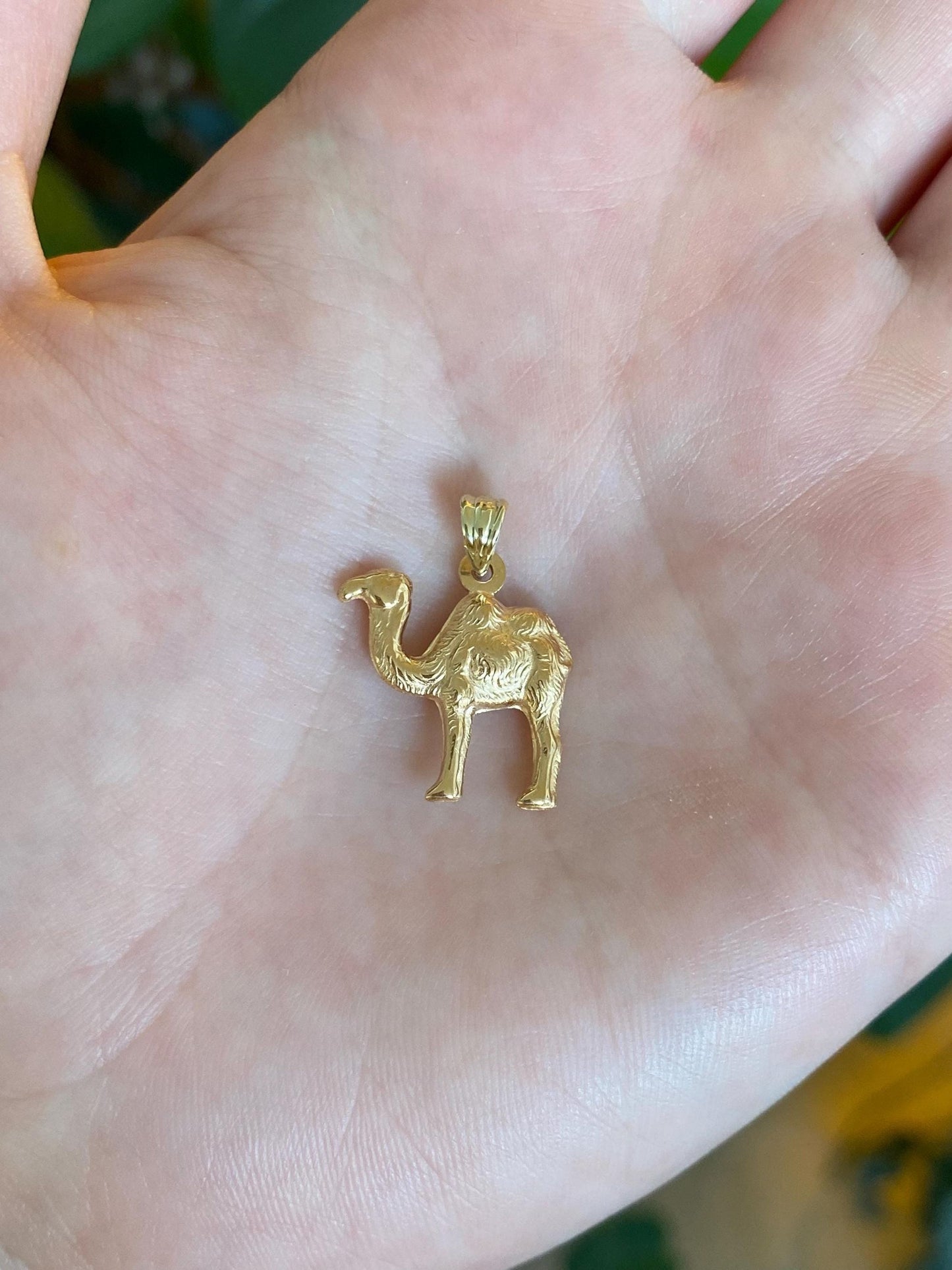 Vintage 18k Yellow Gold Camel Charm