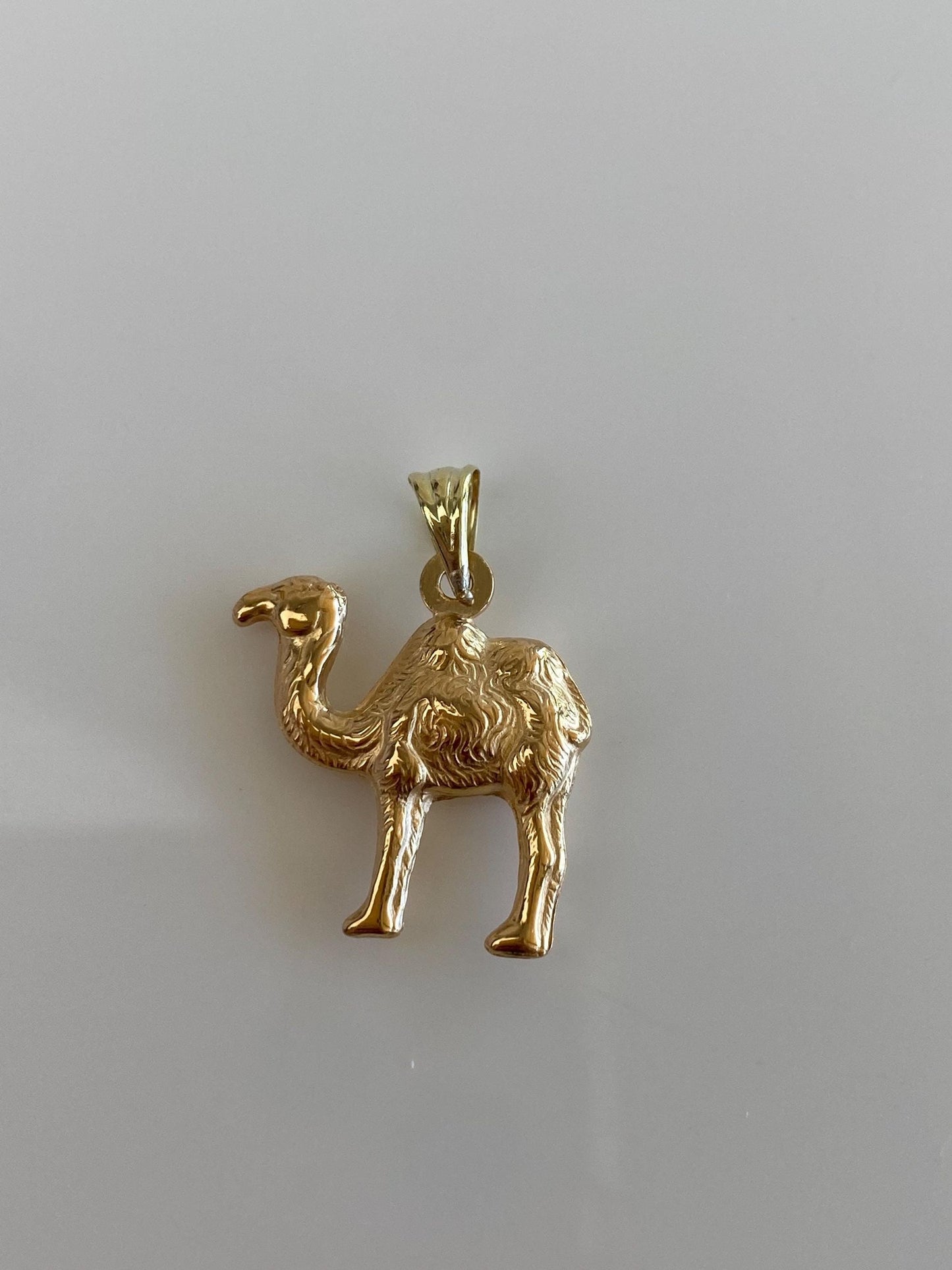 Vintage 18k Yellow Gold Camel Charm