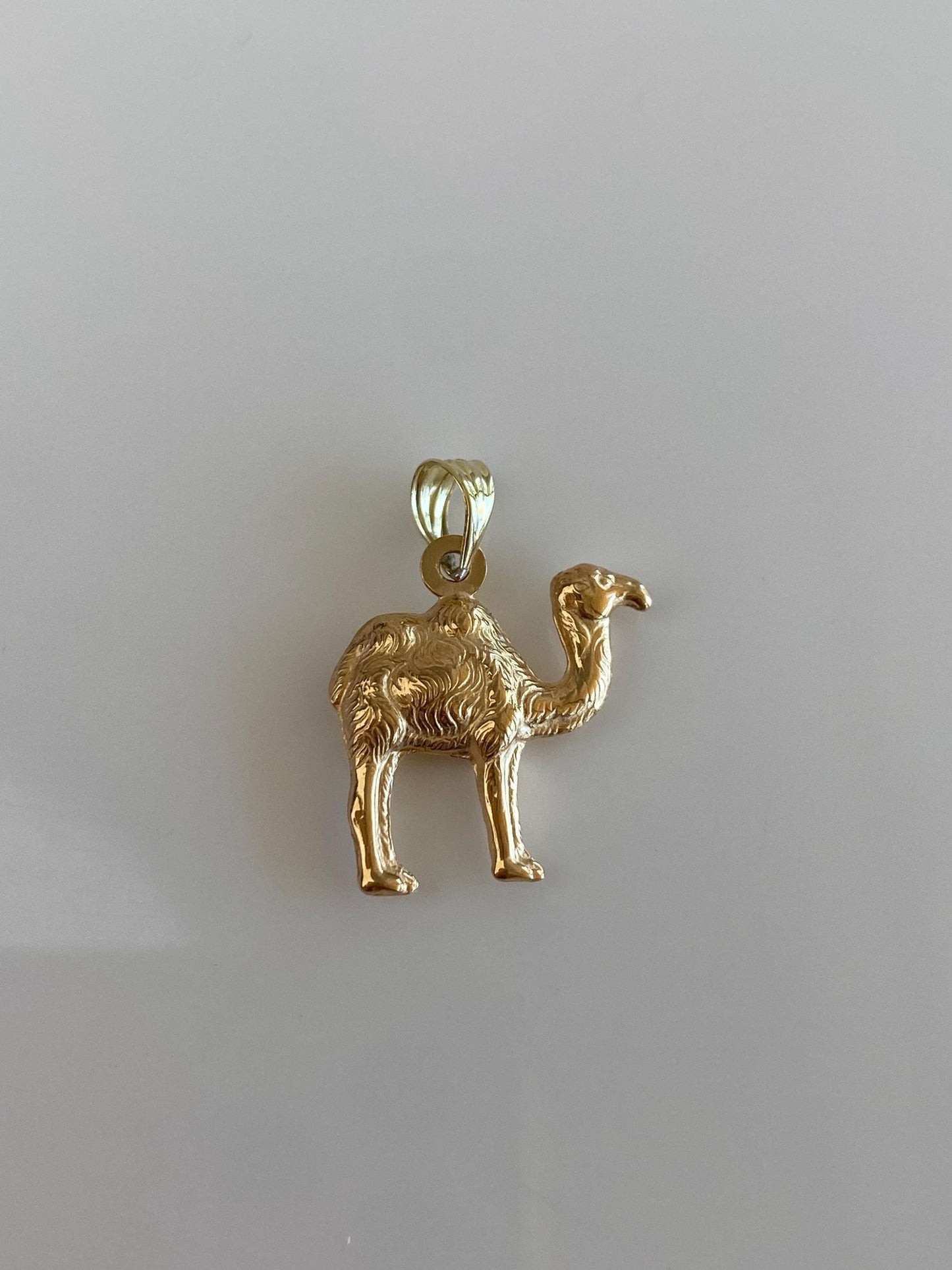 Vintage 18k Yellow Gold Camel Charm