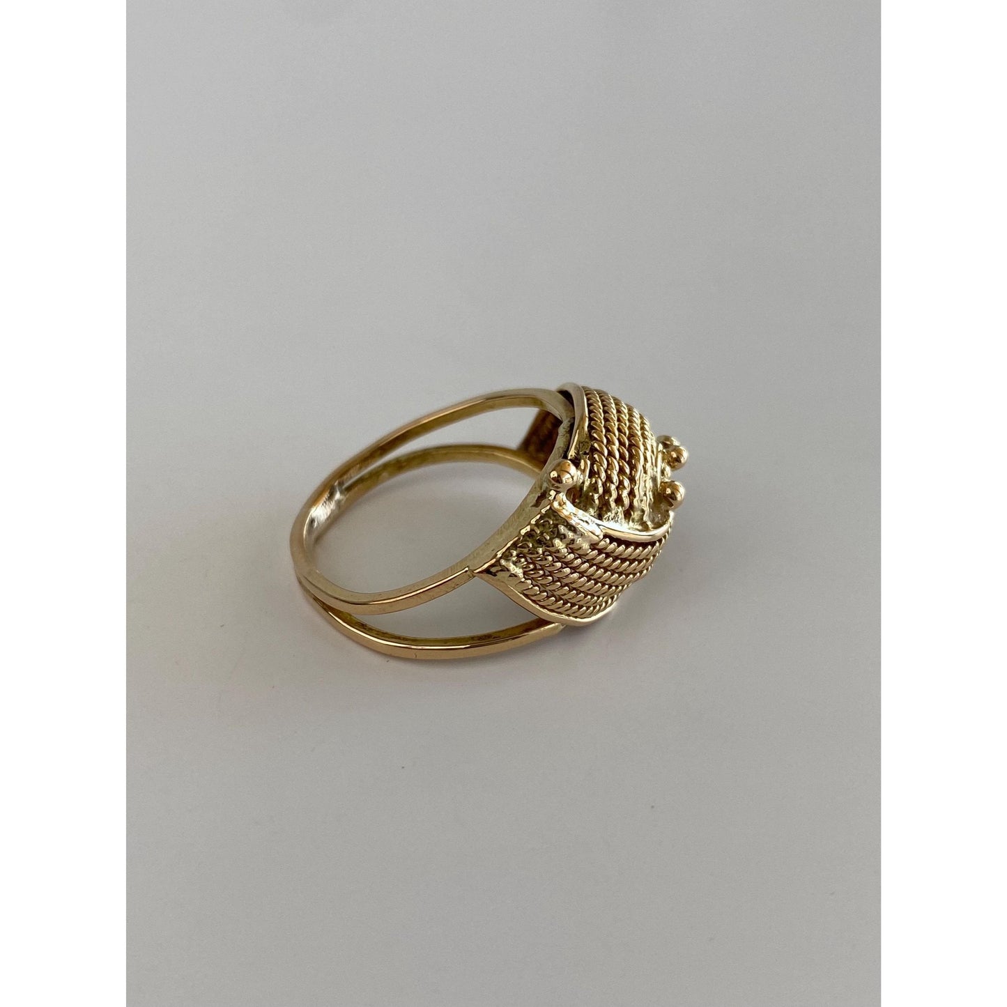 Vintage Solid 18k Yellow Gold Woven Twist Ring Band - Size 7.75