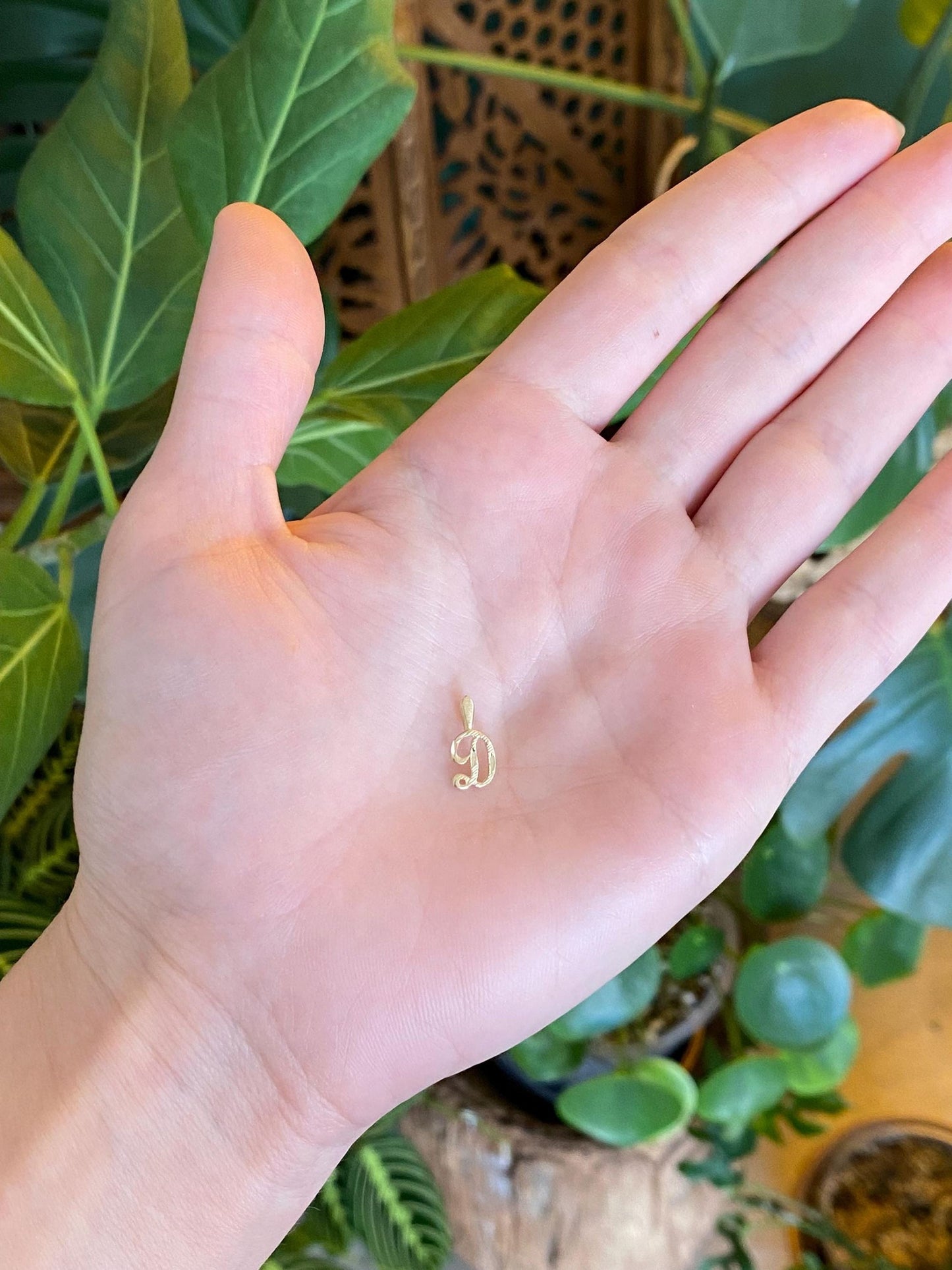 Vintage Solid 14k Yellow Gold Diamond Cut Initial 'D' Charm