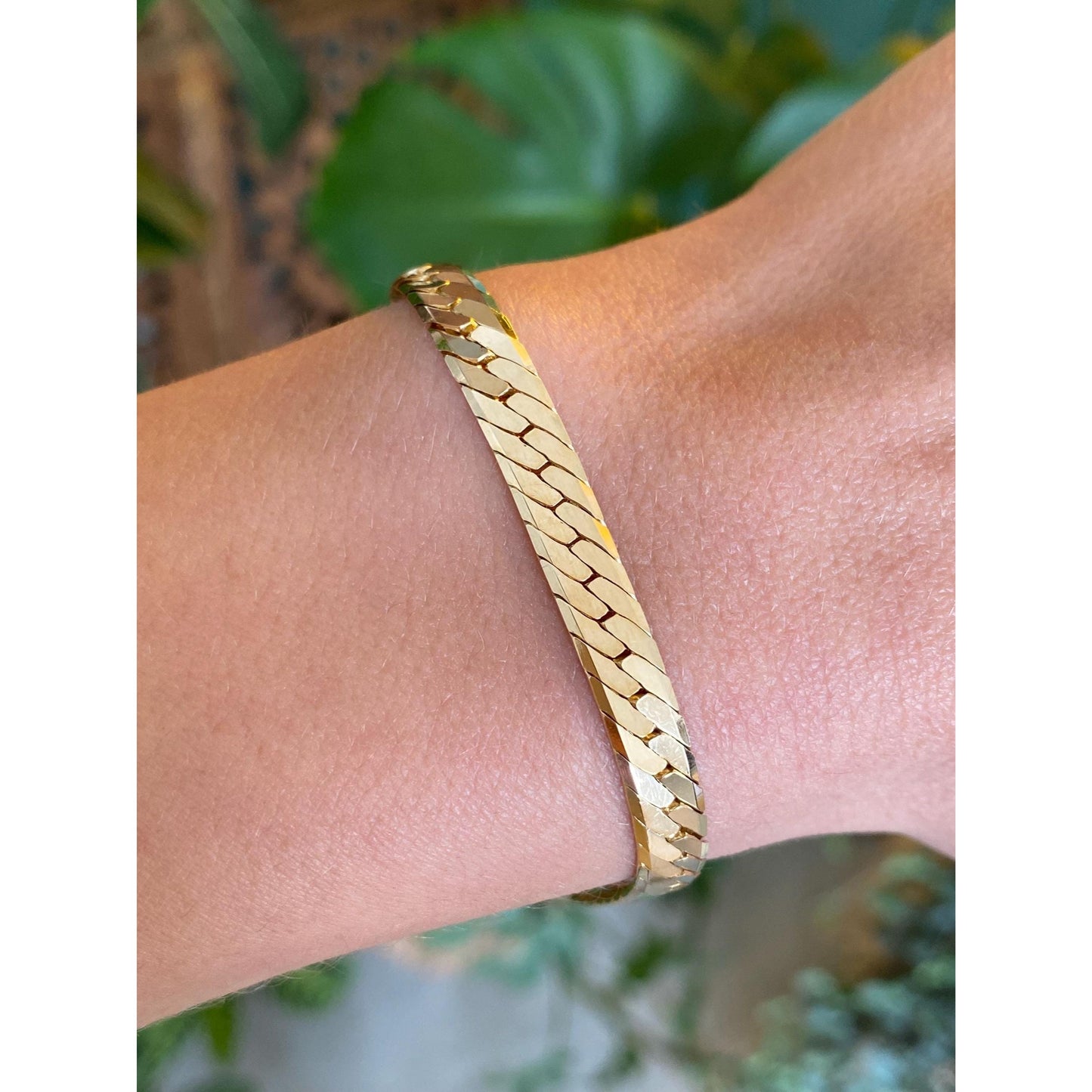 Vintage Solid 14k Yellow Gold Chunky Herringbone Chain Bracelet - 7 inches